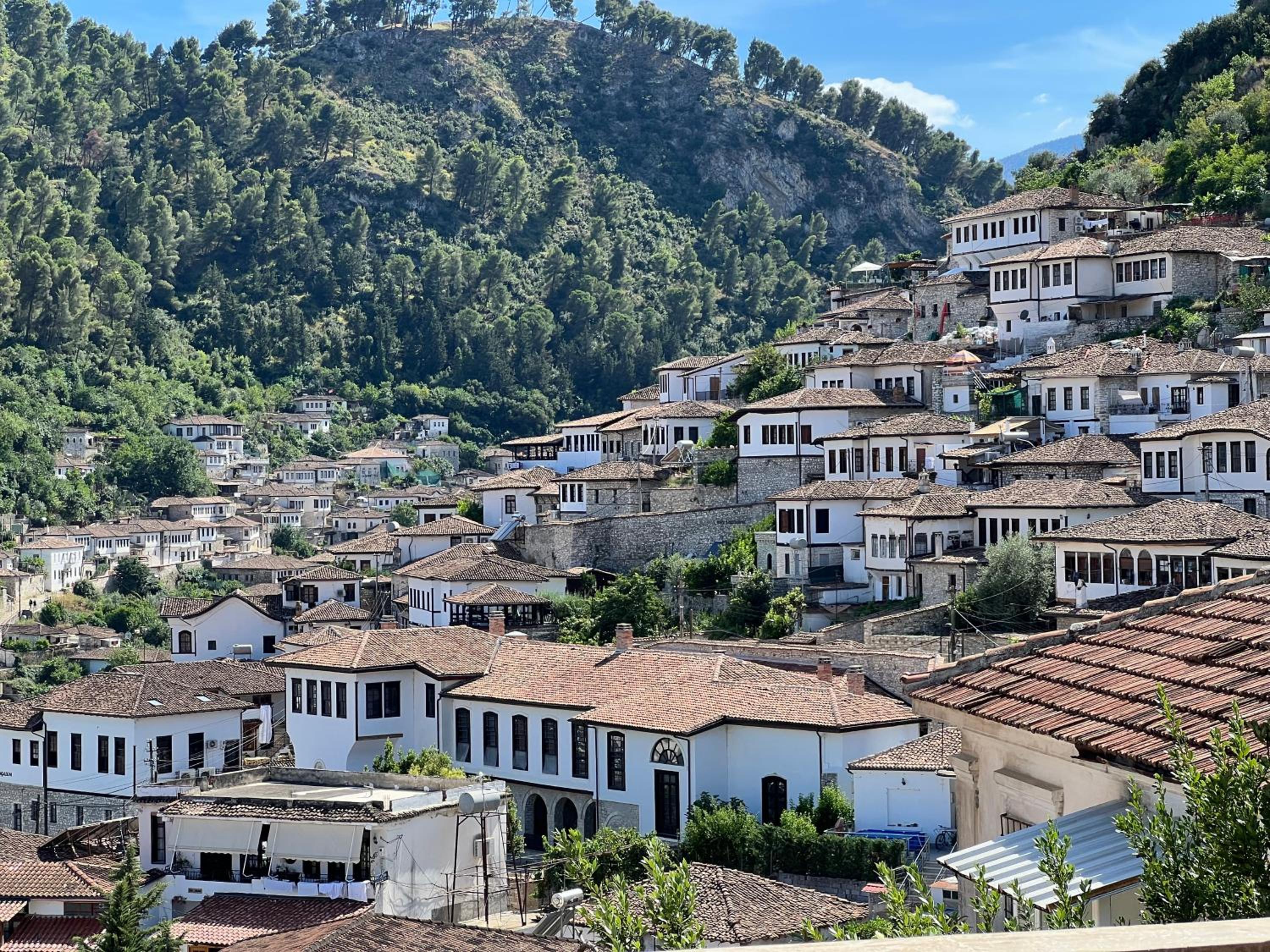 EK-Center Vila Berat