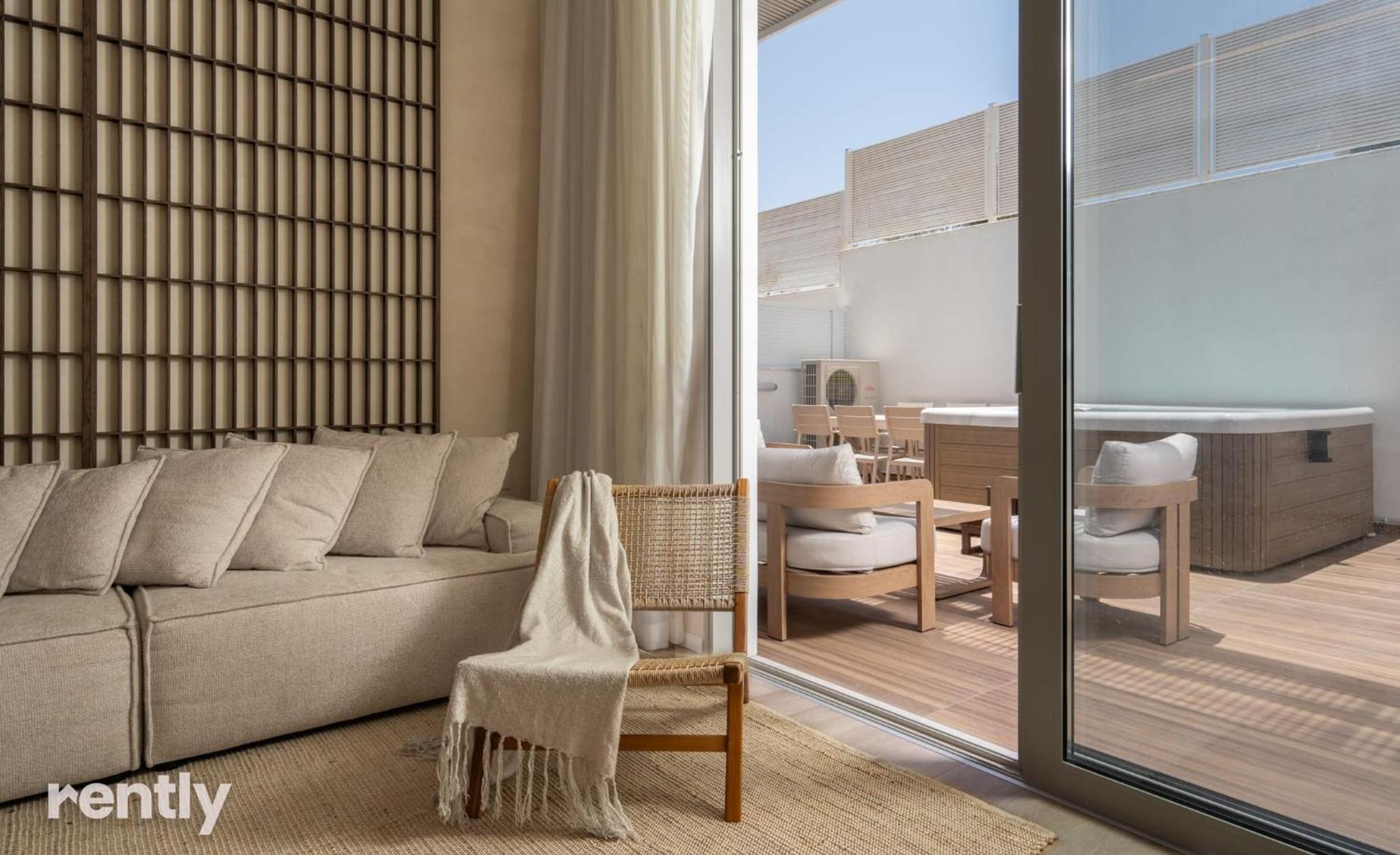 Luxury Suites With Balcony And Jacuzzi At Sea Side By Rently view 5
