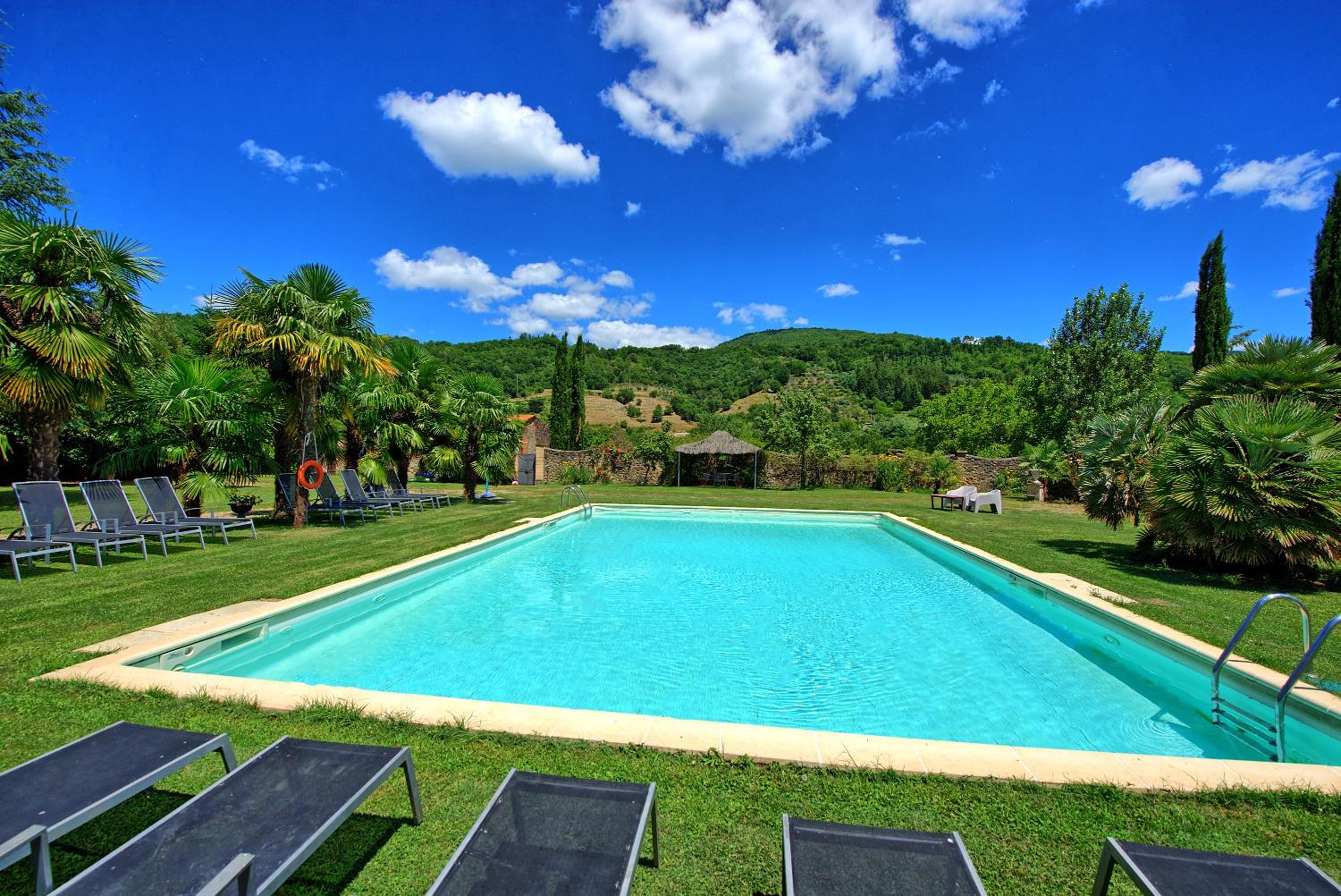 Villa Capolona by PosarelliVillas
