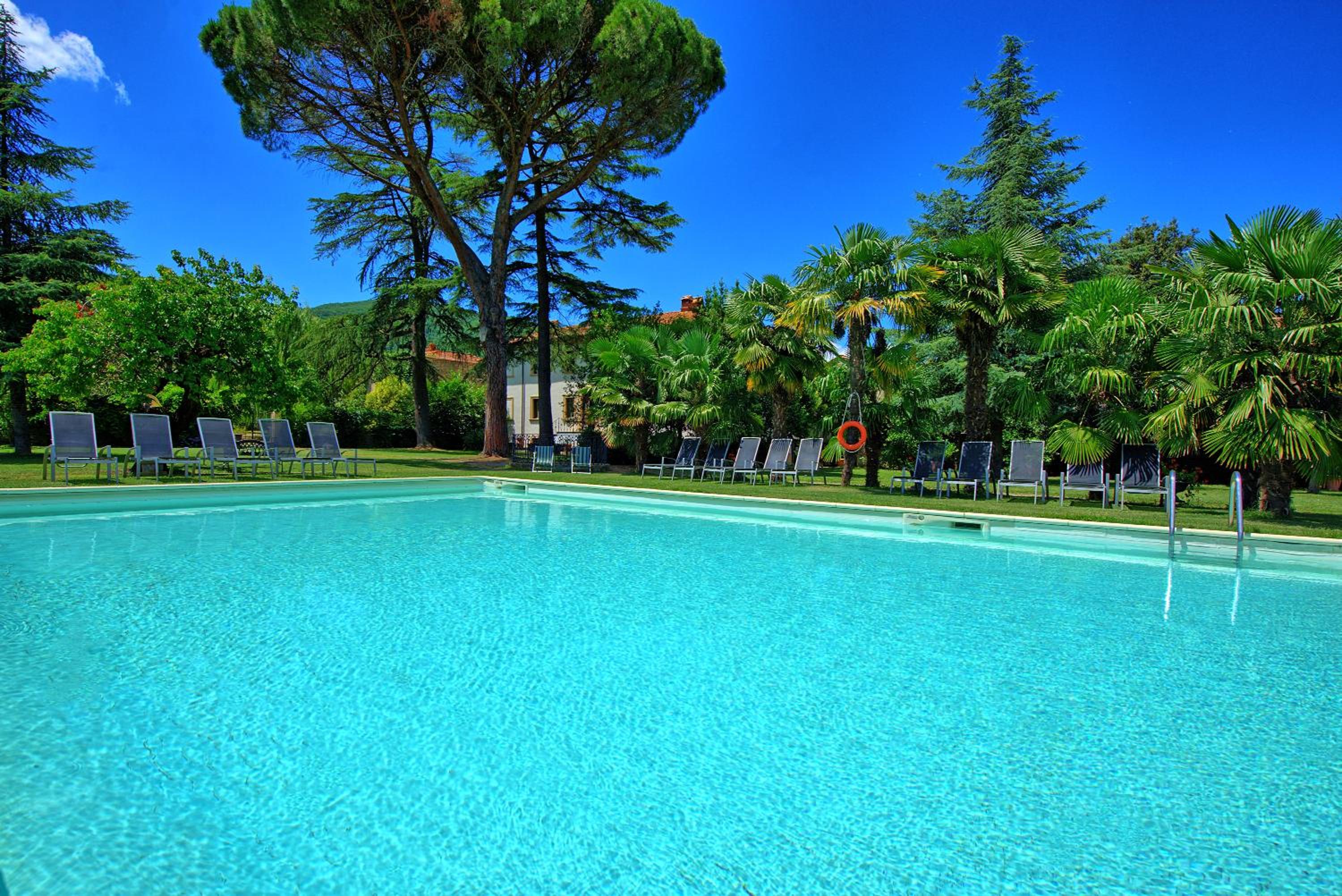Villa Capolona by PosarelliVillas