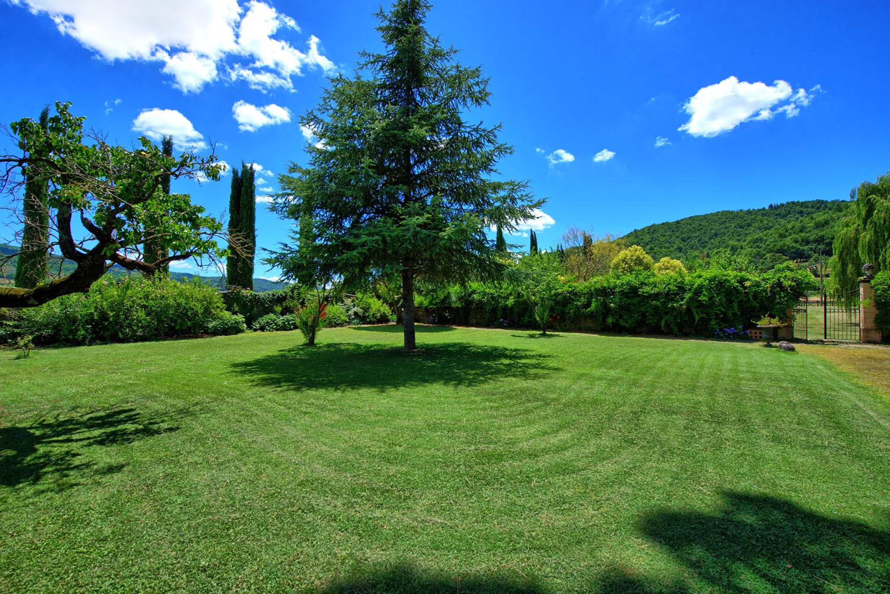 Villa Capolona by PosarelliVillas
