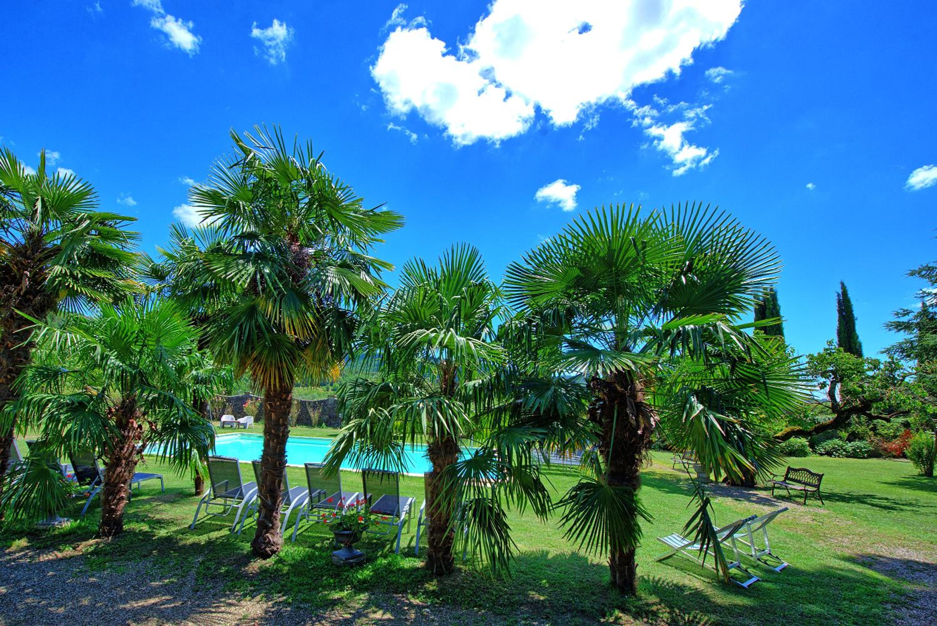 Villa Capolona by PosarelliVillas