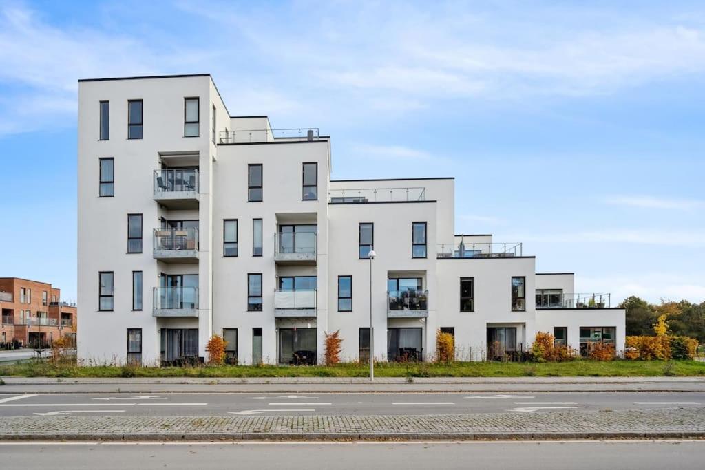 Central og rolig lejlighed med gratis parkering