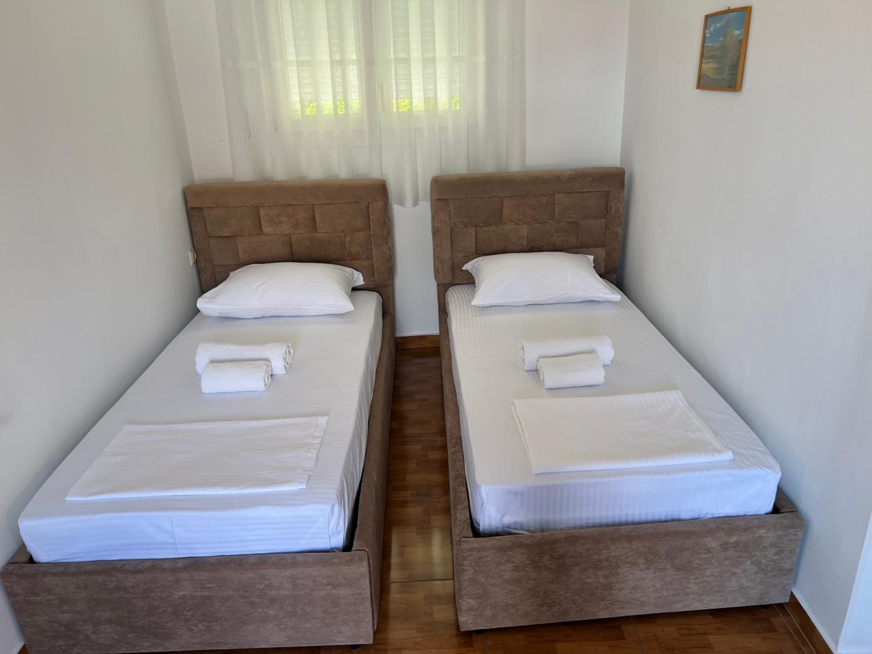 EK-Center Vila Berat