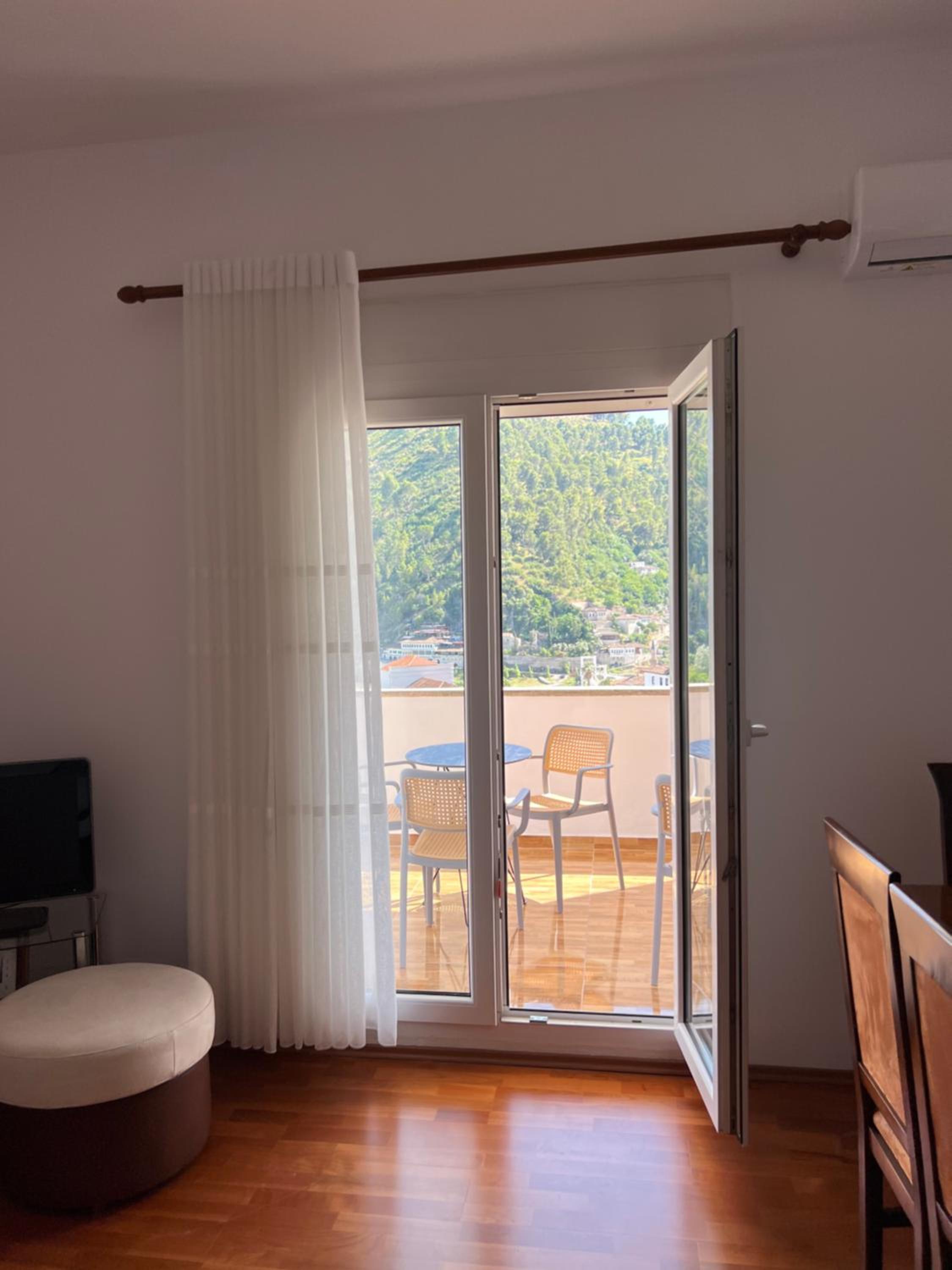 EK-Center Vila Berat