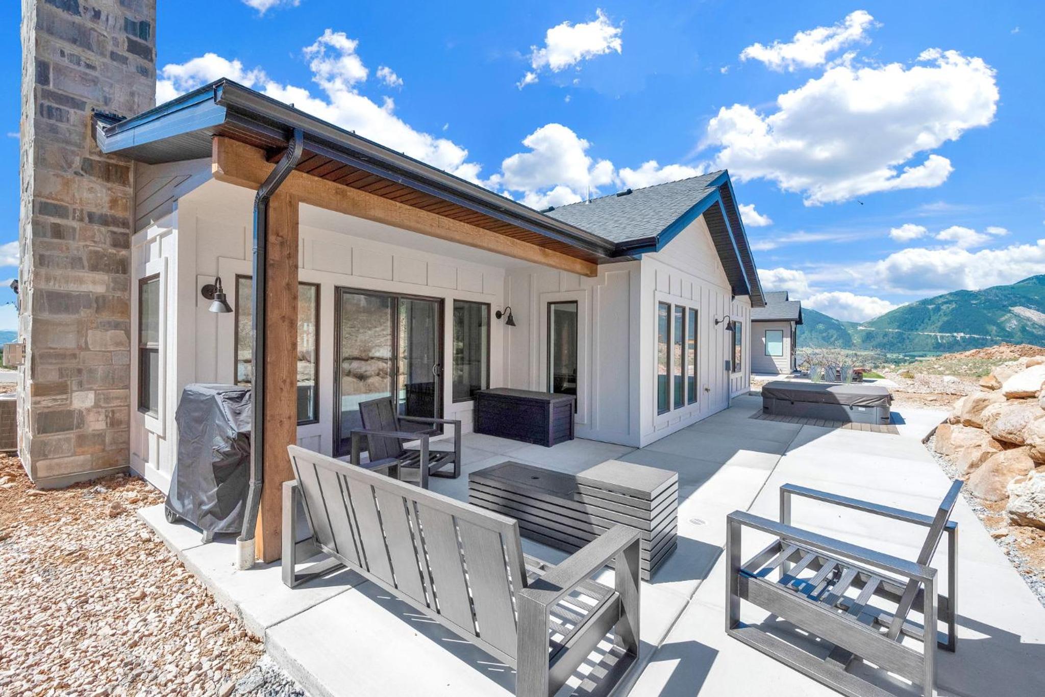 Brand NEW Entire home in Eden Utah view 4
