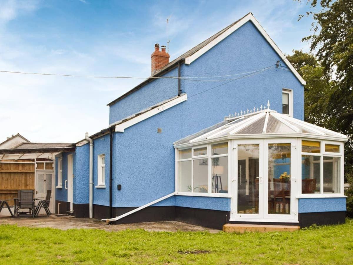 Synod Farm Cottage, 5 Person Hot Tub, Pets Welcome