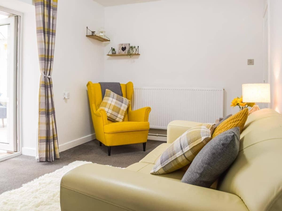 Synod Farm Cottage, 5 Person Hot Tub, Pets Welcome