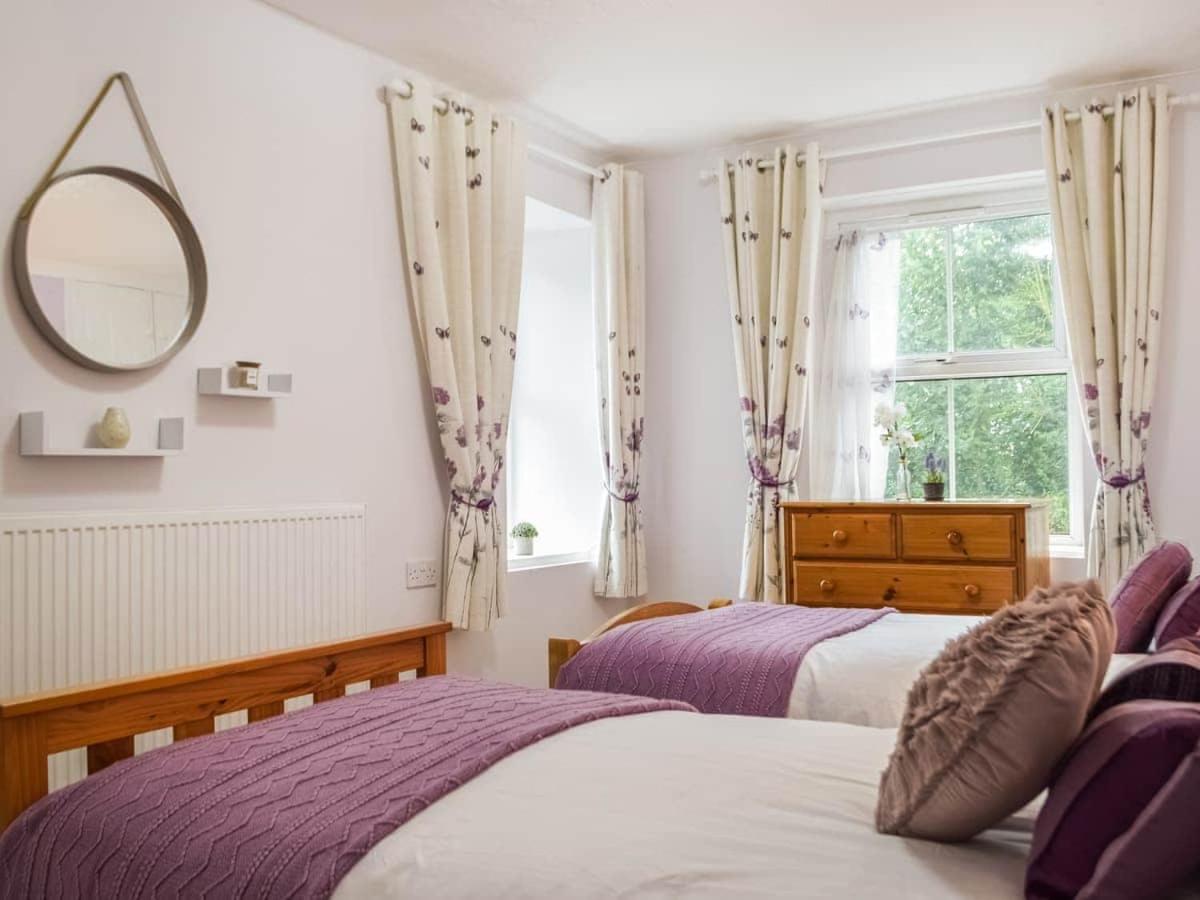Synod Farm Cottage, 5 Person Hot Tub, Pets Welcome