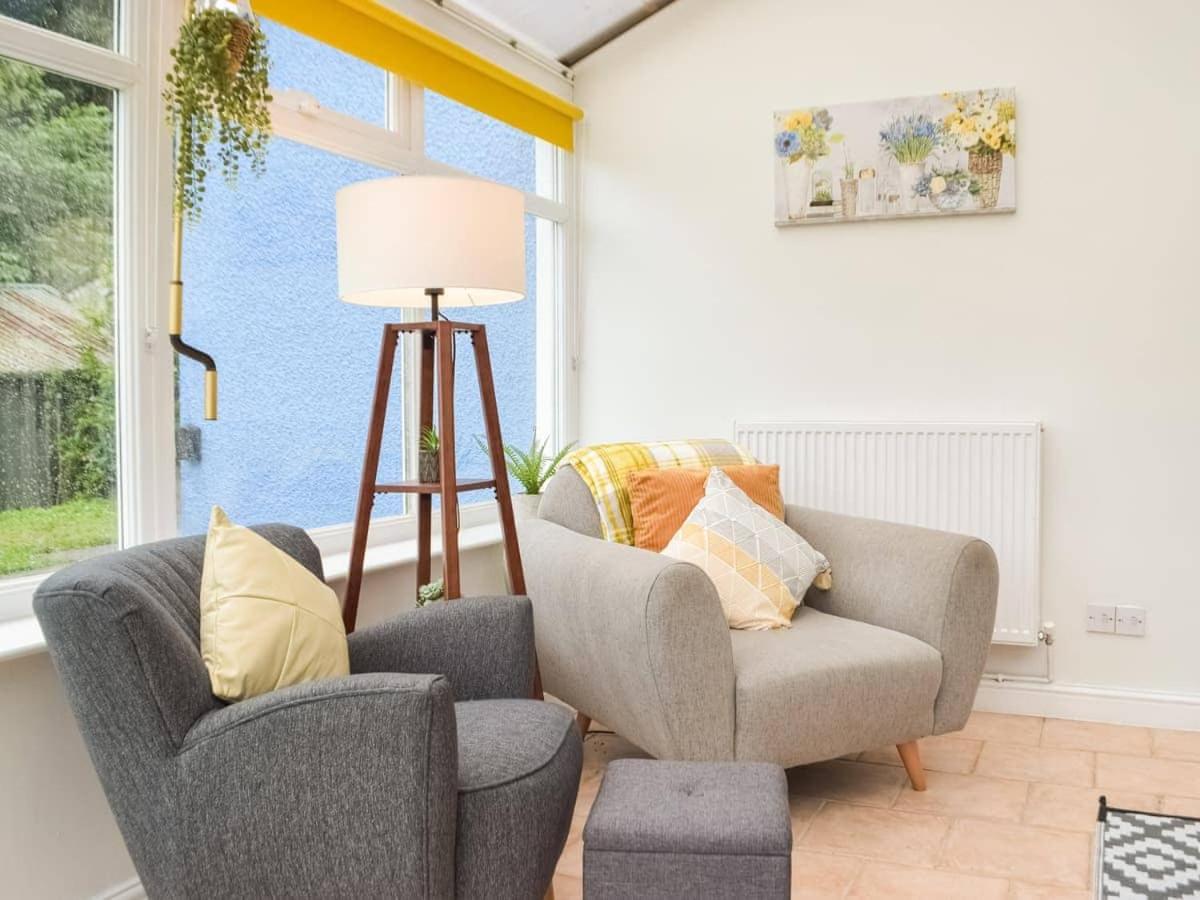 Synod Farm Cottage, 5 Person Hot Tub, Pets Welcome