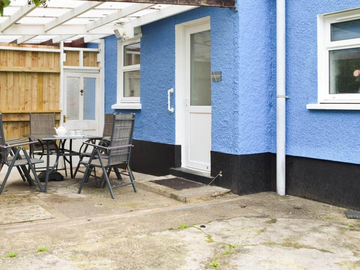Synod Farm Cottage, 5 Person Hot Tub, Pets Welcome