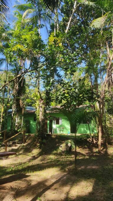 Casa rústica no rio Itamambuca
