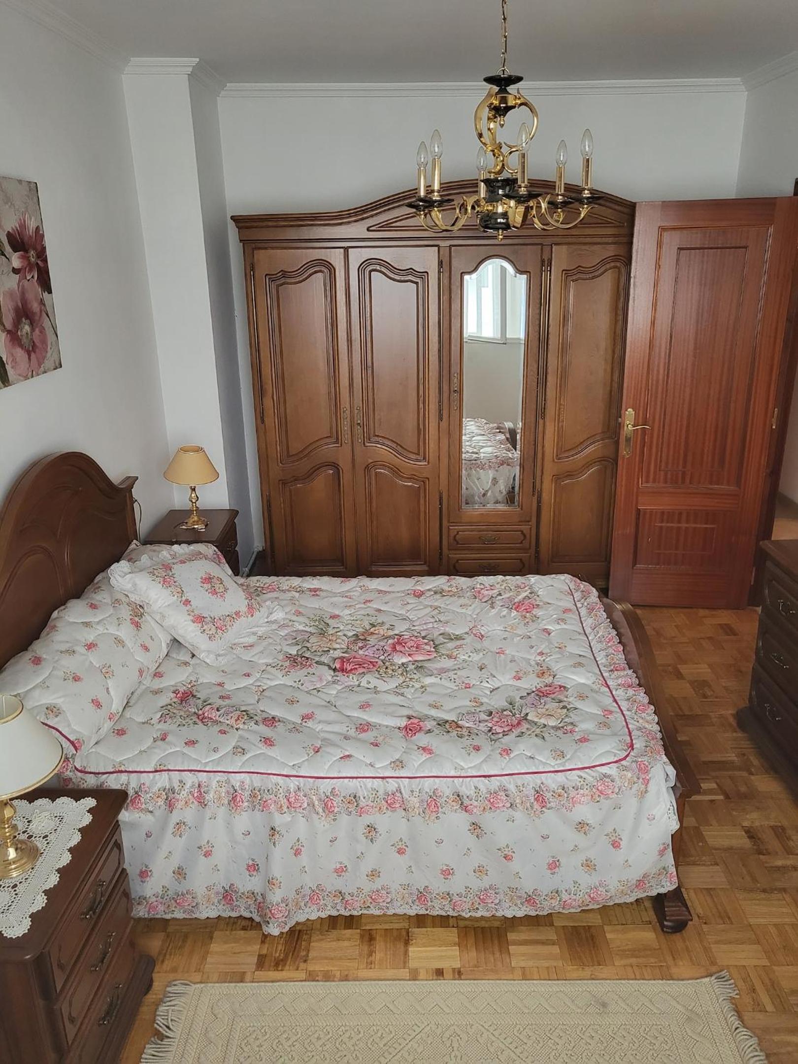 Comfortable apartment in Vivero with balcony