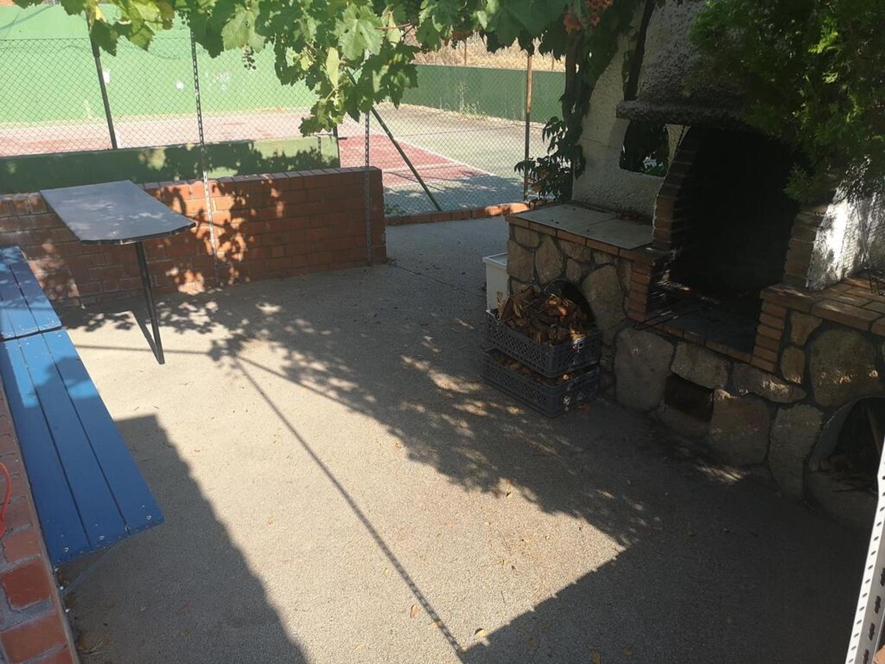 Cosy Apartment in Villaviciosa de Odón with Shared Pool