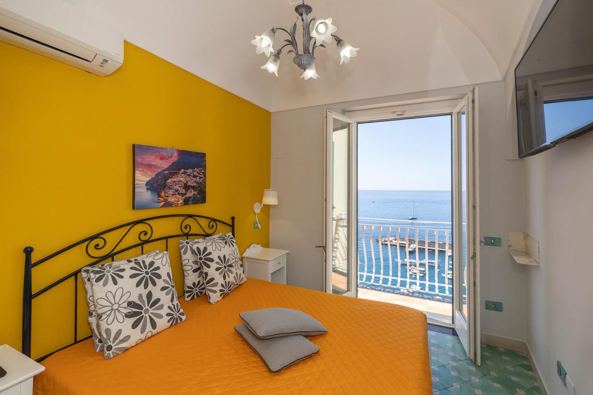 Apartments Amalfi Design Sea View accessible by 250 steps photo 3