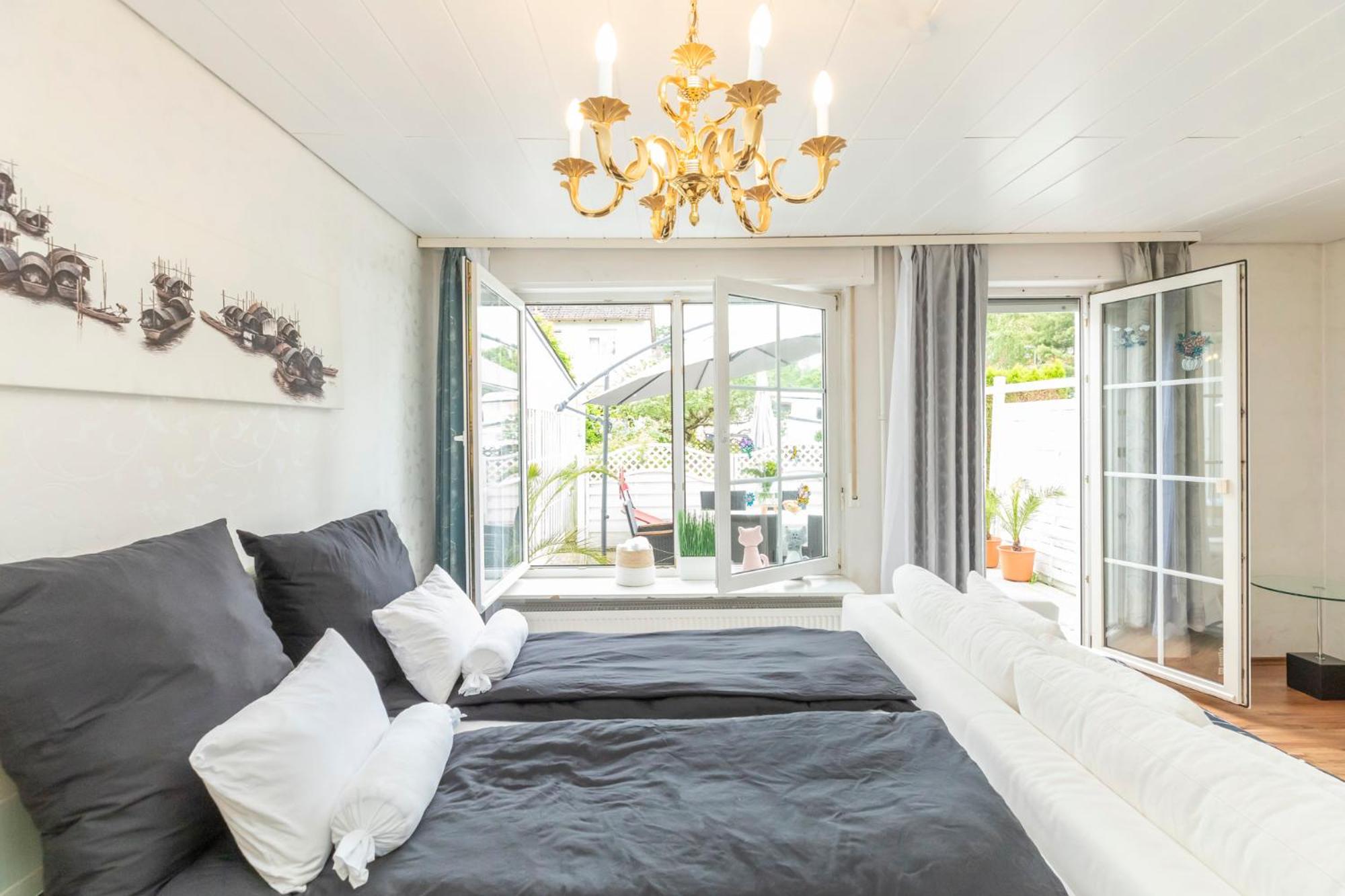 Traumhaftes Ferienhaus mit zwei Einheiten fur bis zu 10 Personen - Property Image 1