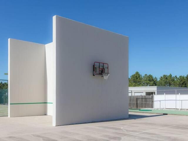 Summer House 1101A
