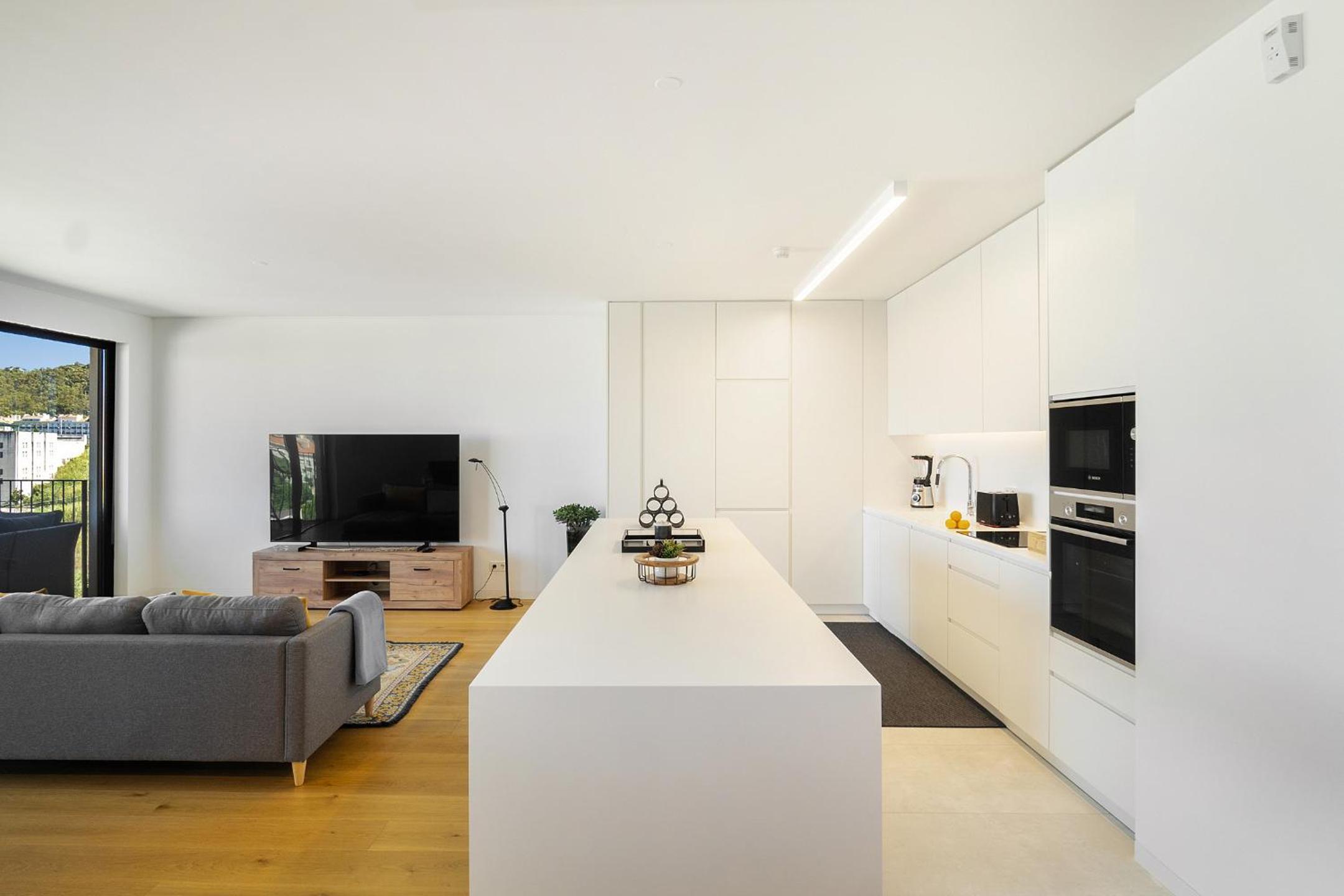 WHome History and Comfort, Luxurious Living in Benfica view 3