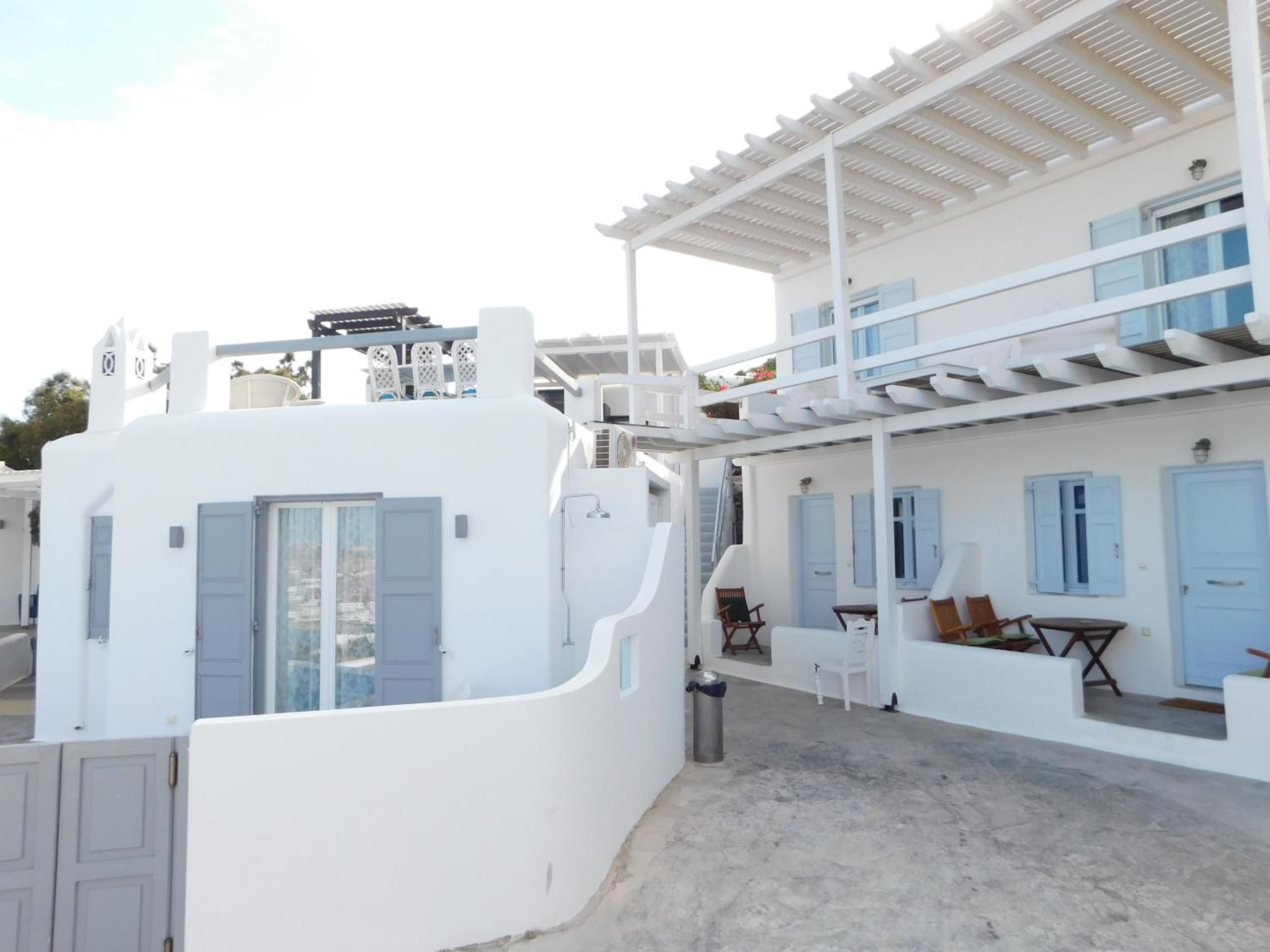 Hotel Ozar Villas Mykonos - Image 1