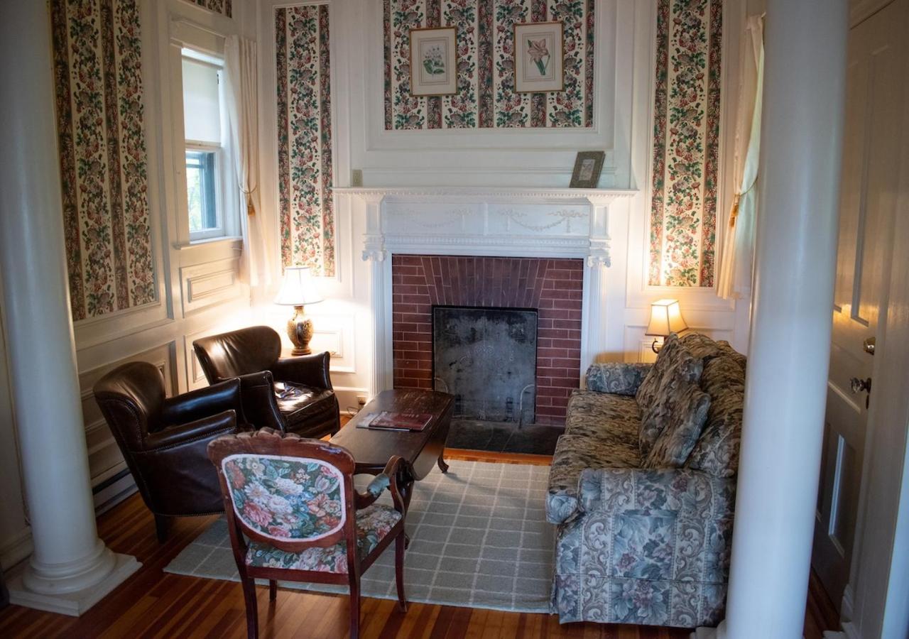 Lenox Vacations - Apple Tree Inn - Property Image 47