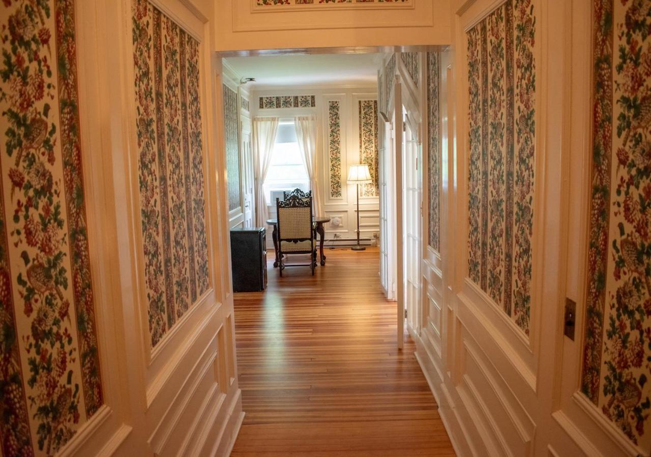 Lenox Vacations - Apple Tree Inn - Property Image 19
