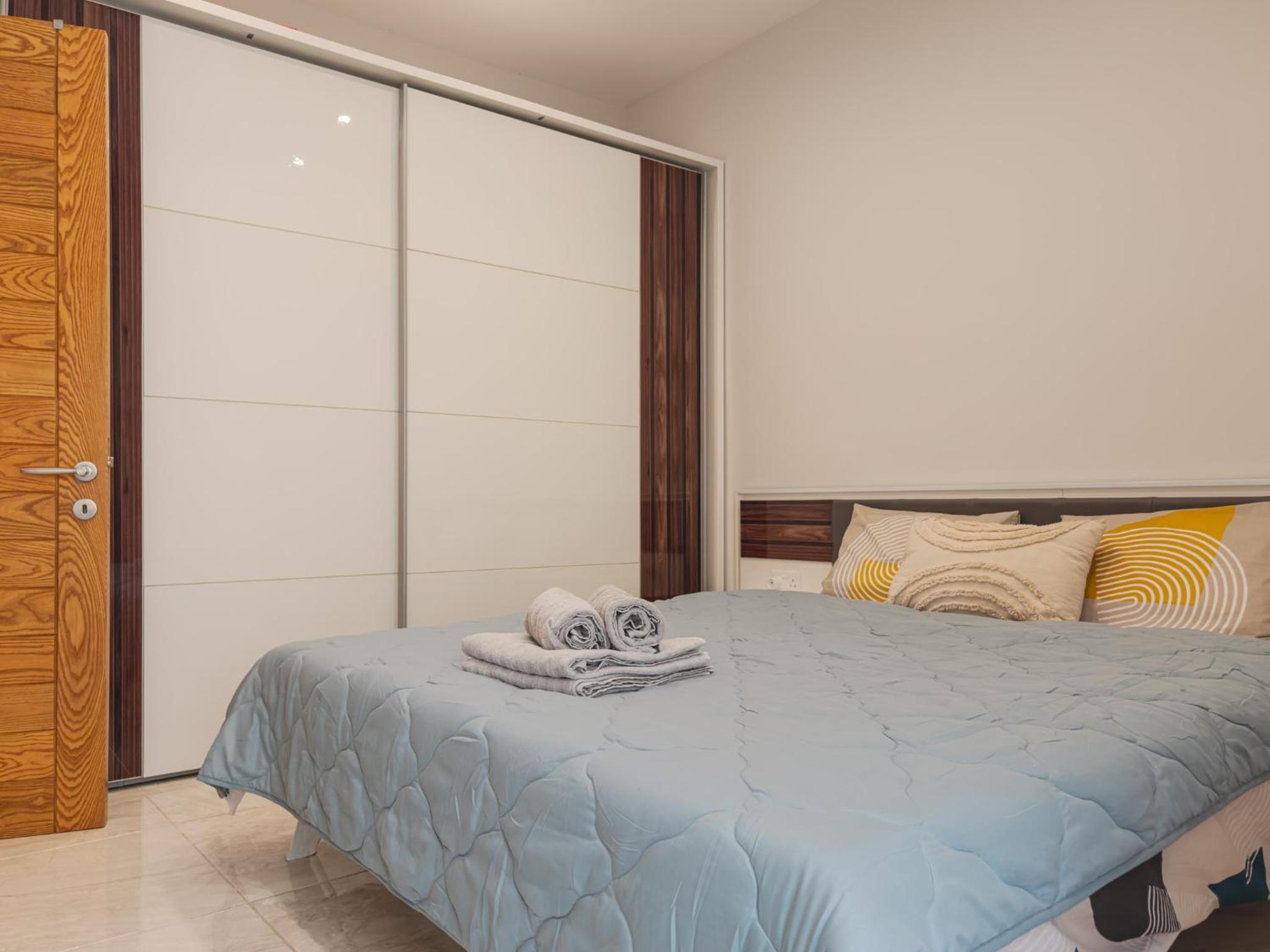 Boho Sliema Getaway APT - 2BR view 5