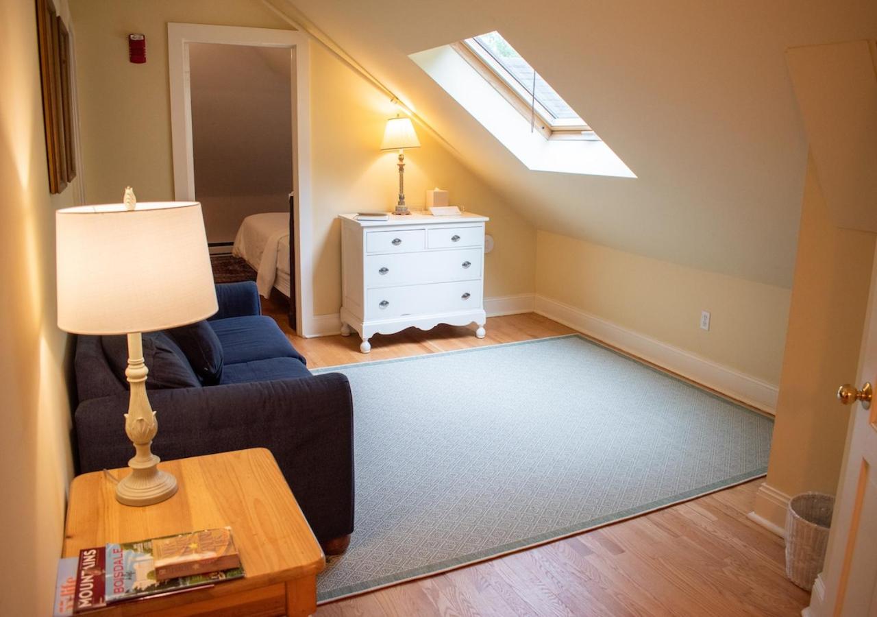 Lenox Vacations - Apple Tree Inn - Property Image 49