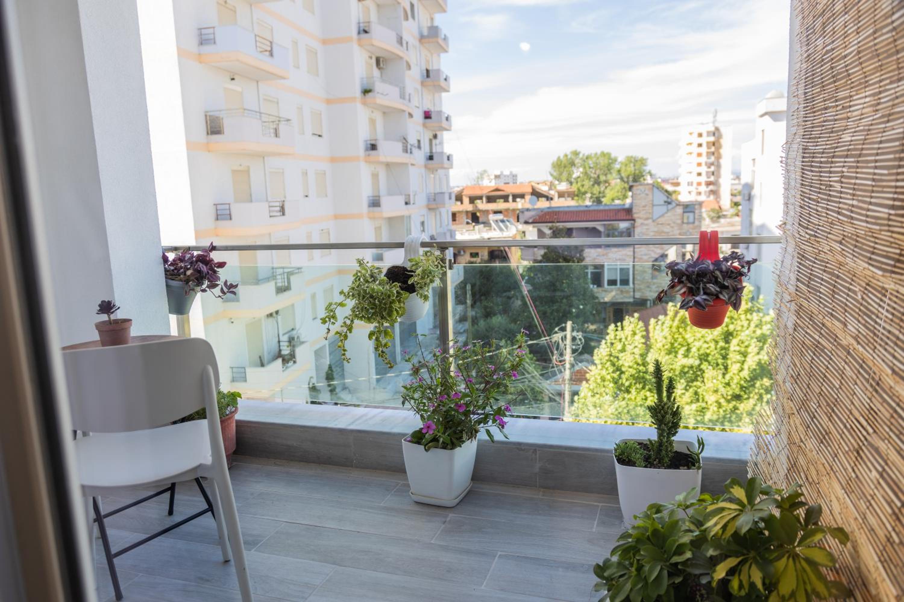 See side Mediterranean Marvel, Two Rooms