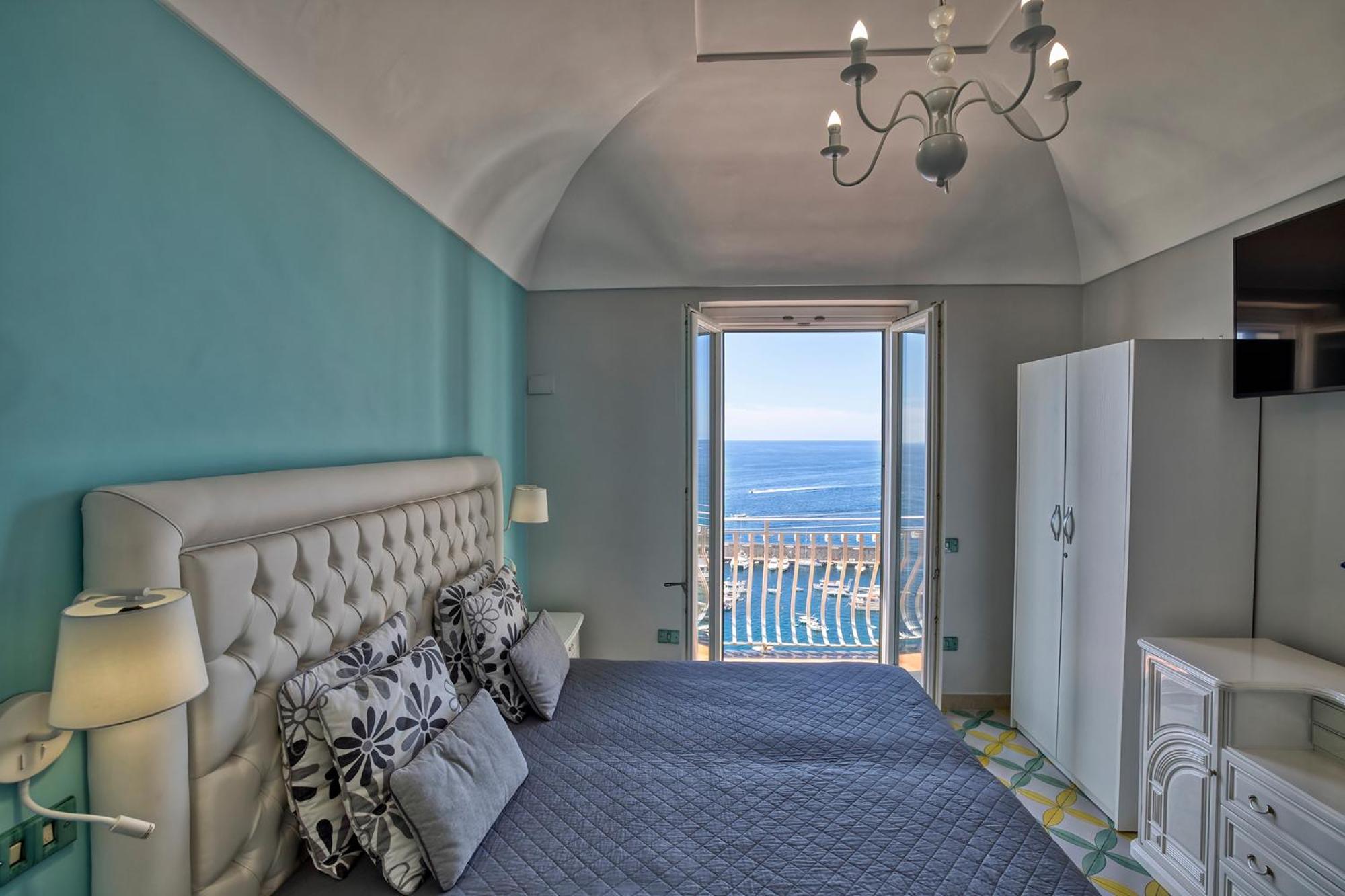 Apartments Amalfi Design Sea View accessible by 250 steps photo 4