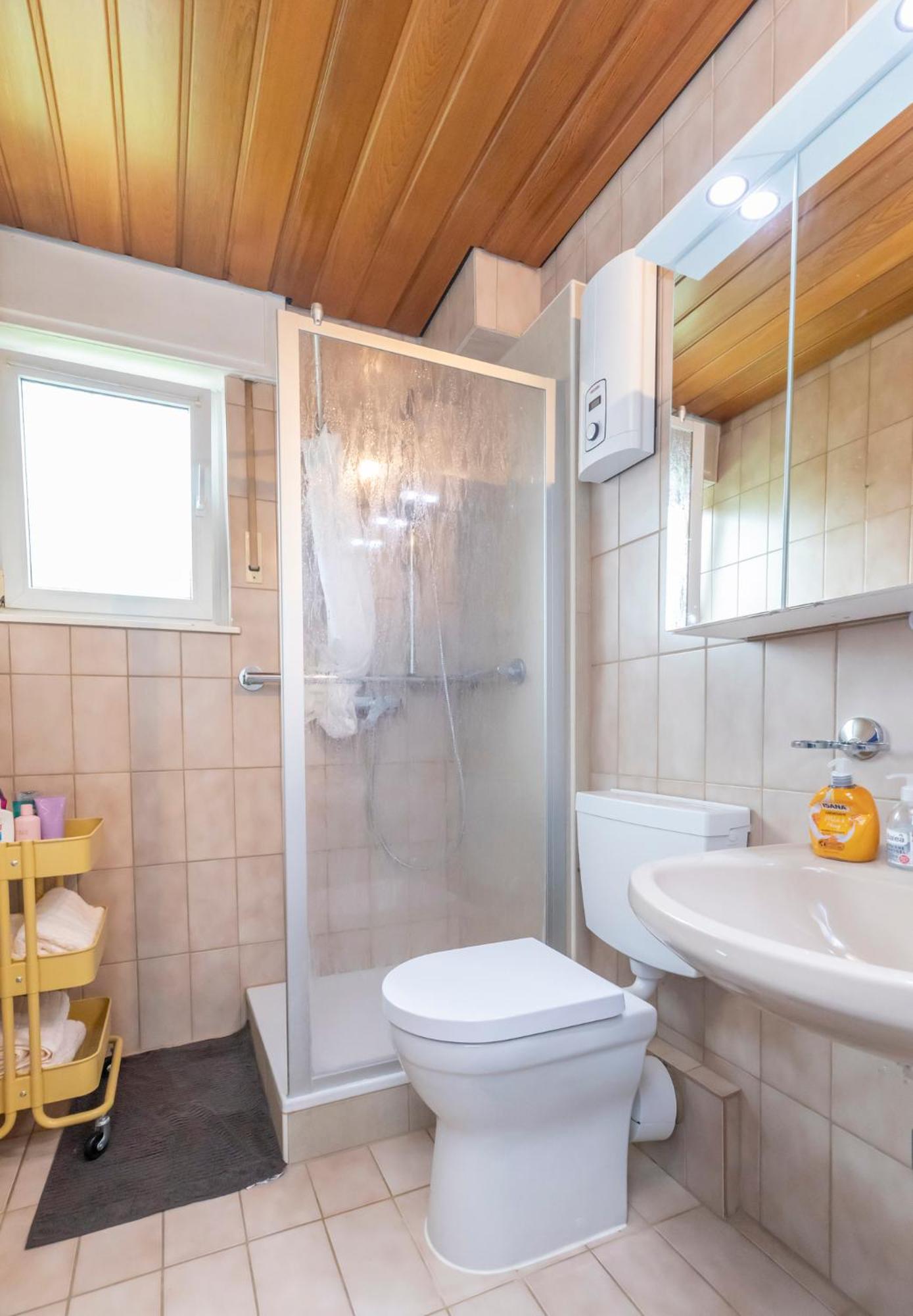Traumhaftes Ferienhaus mit zwei Einheiten fur bis zu 10 Personen - Property Image 15