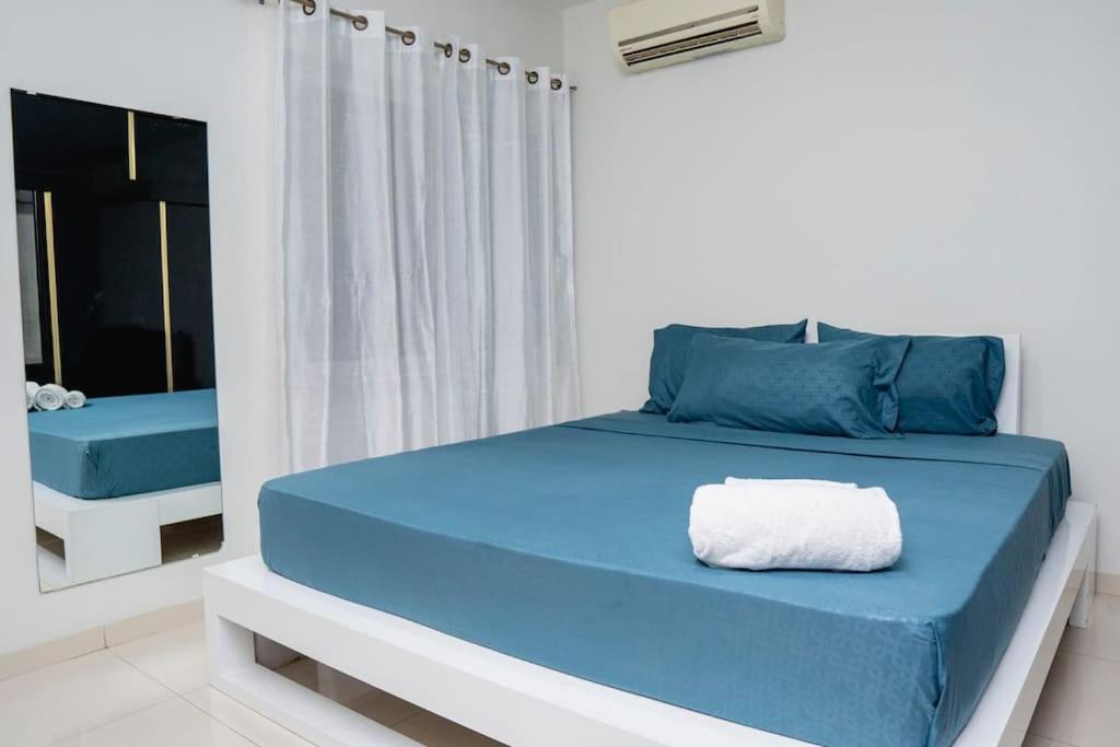 Nice And Modern with king size bed