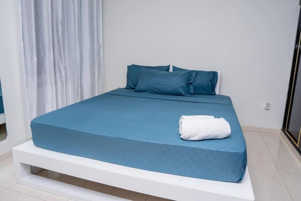 Nice And Modern with king size bed