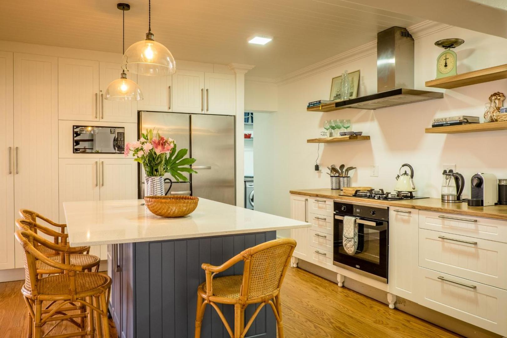 Sea La Vie - Port Owen view 3