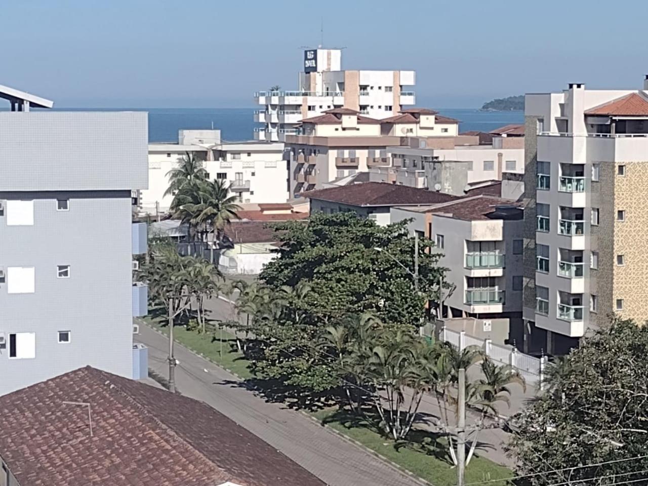 ÁREA DE LAZER NA COBERTURA COM VISTA PARA O MAR view 5