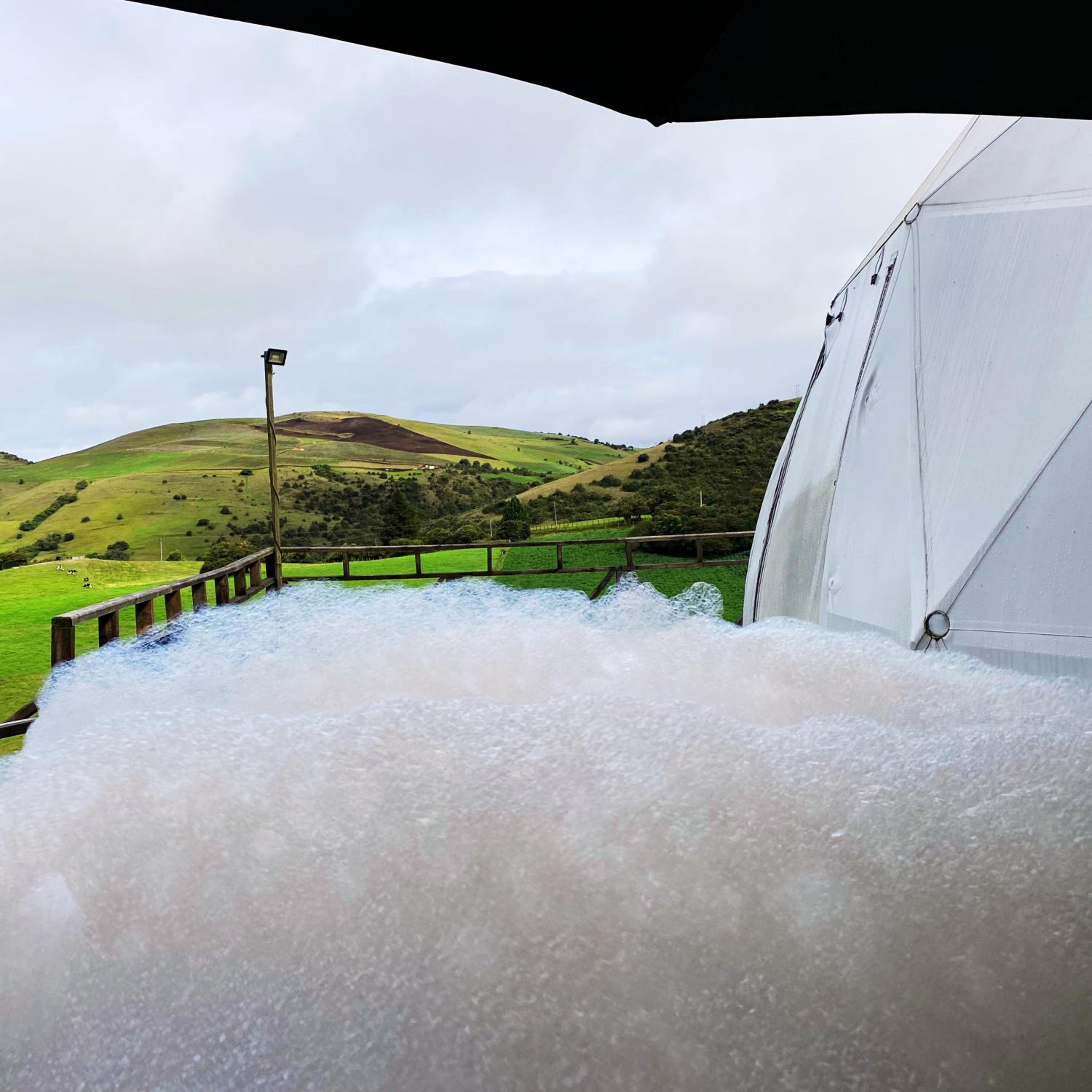Domo Romántico Jacuzzi Vista Montaña