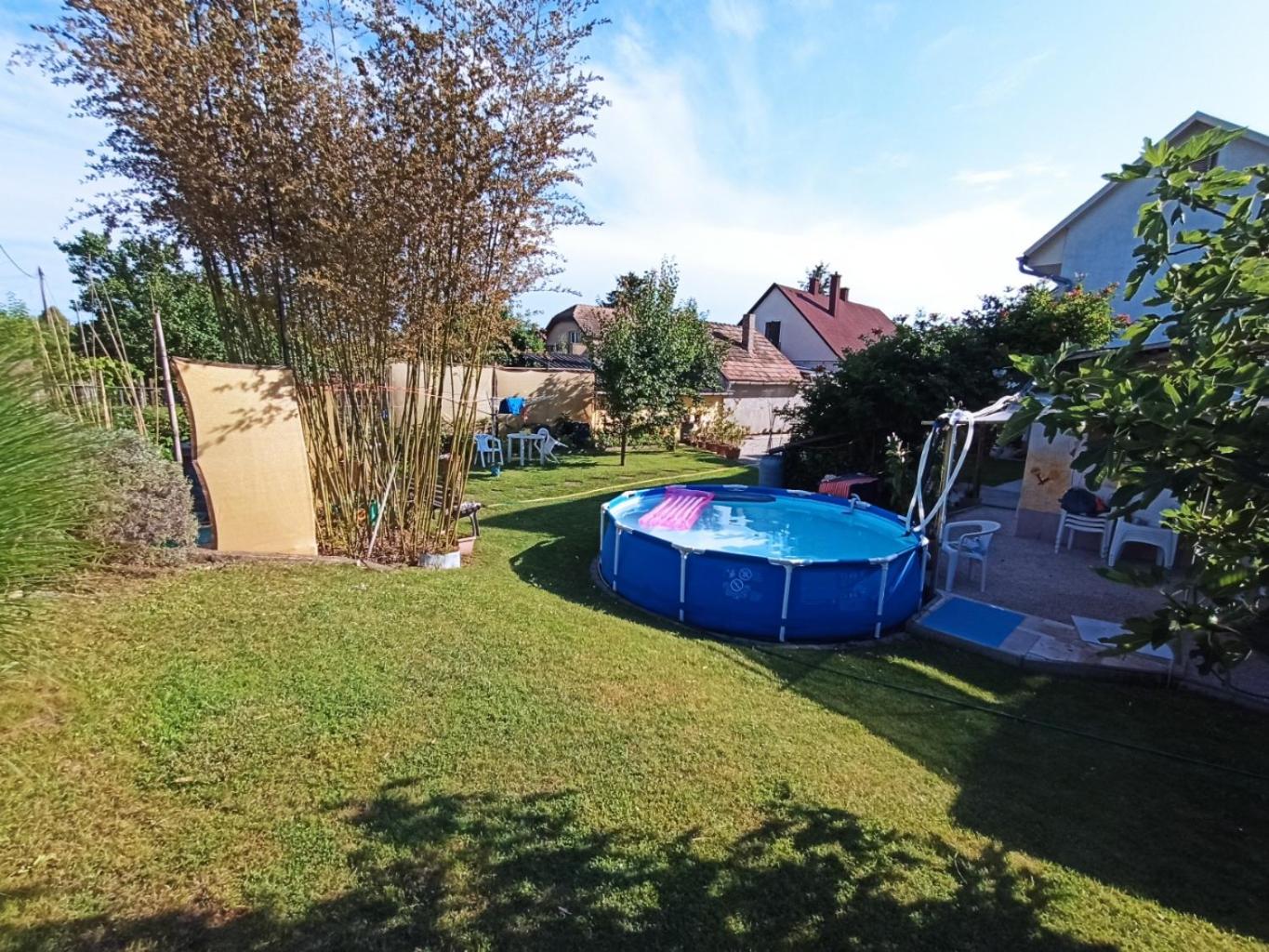 Pelso Holiday Apartments Bambusz view 2