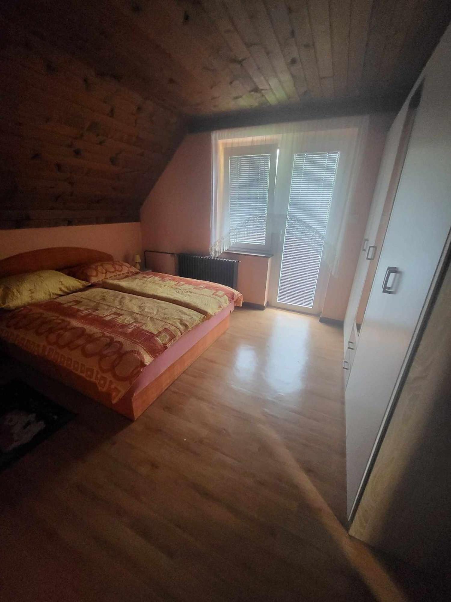 Rooms MARETČ view 3