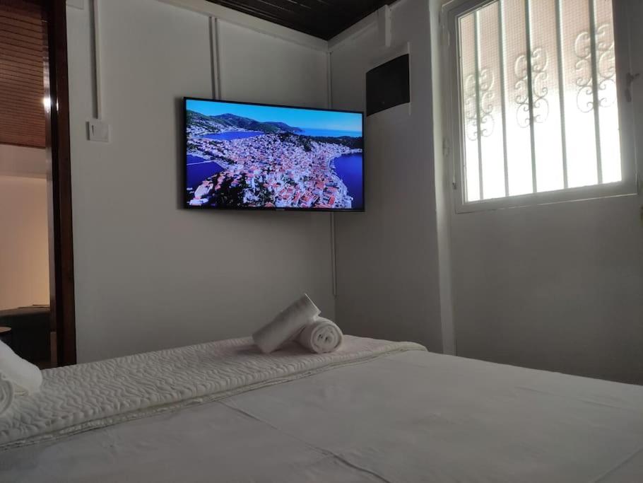 Lemon Tree House Poros photo 4