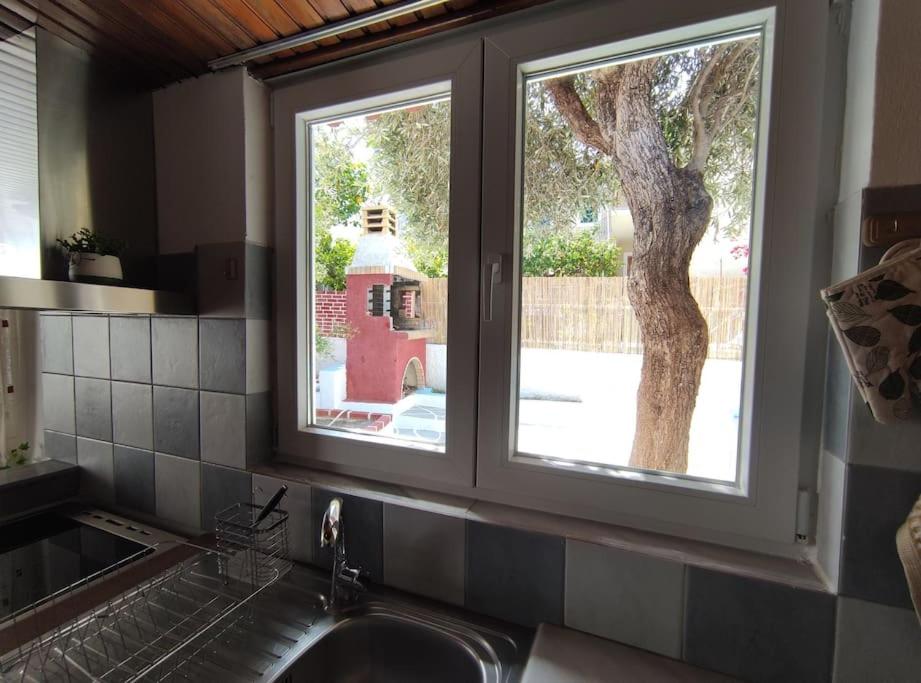 Lemon Tree House Poros photo 5