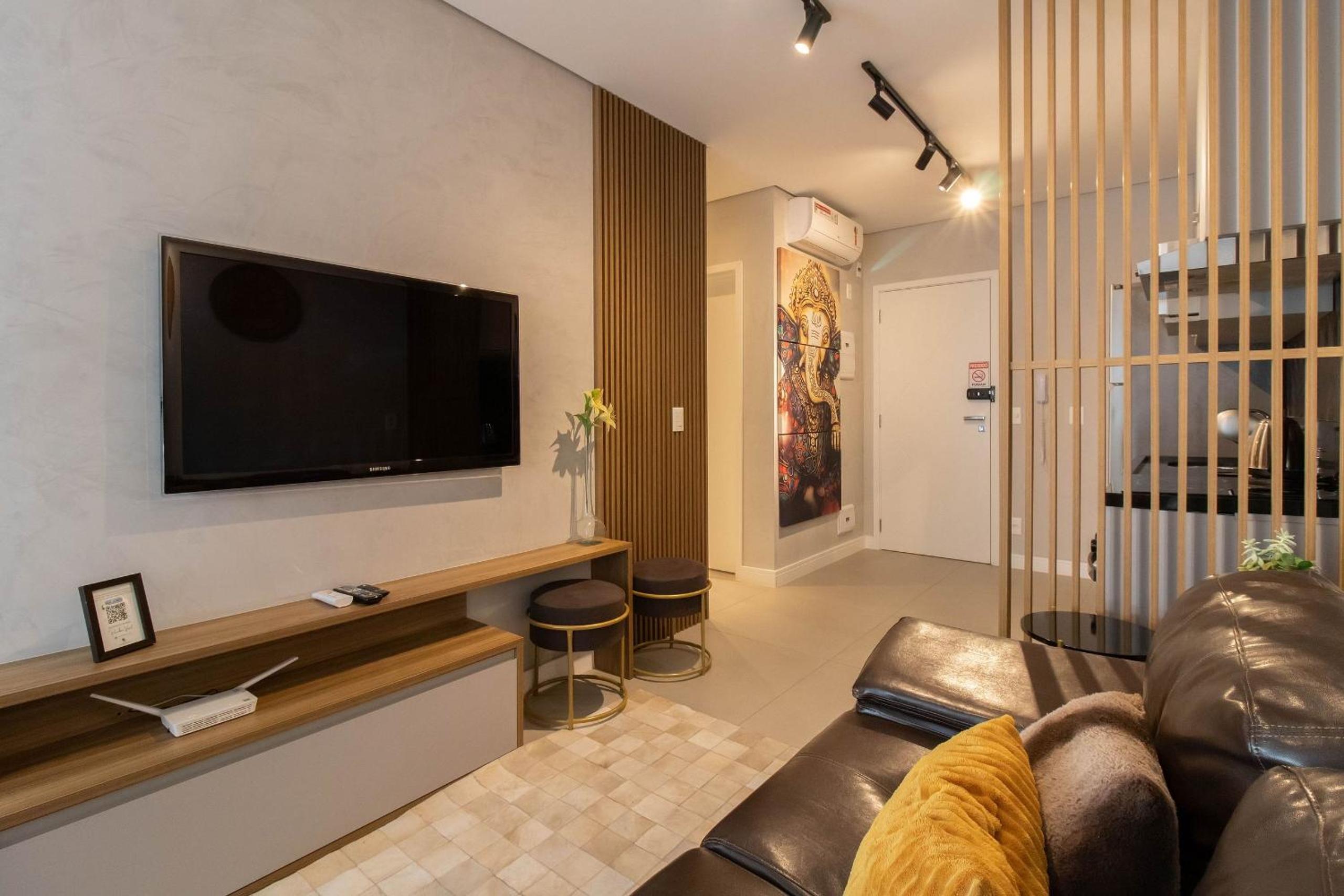 Apartamento super completo no Helbor Patteo Bosque Maia, com vaga de estacionamento, mercado 24h ao lado e a 11km do Aeroporto Internacional de Guarulhos