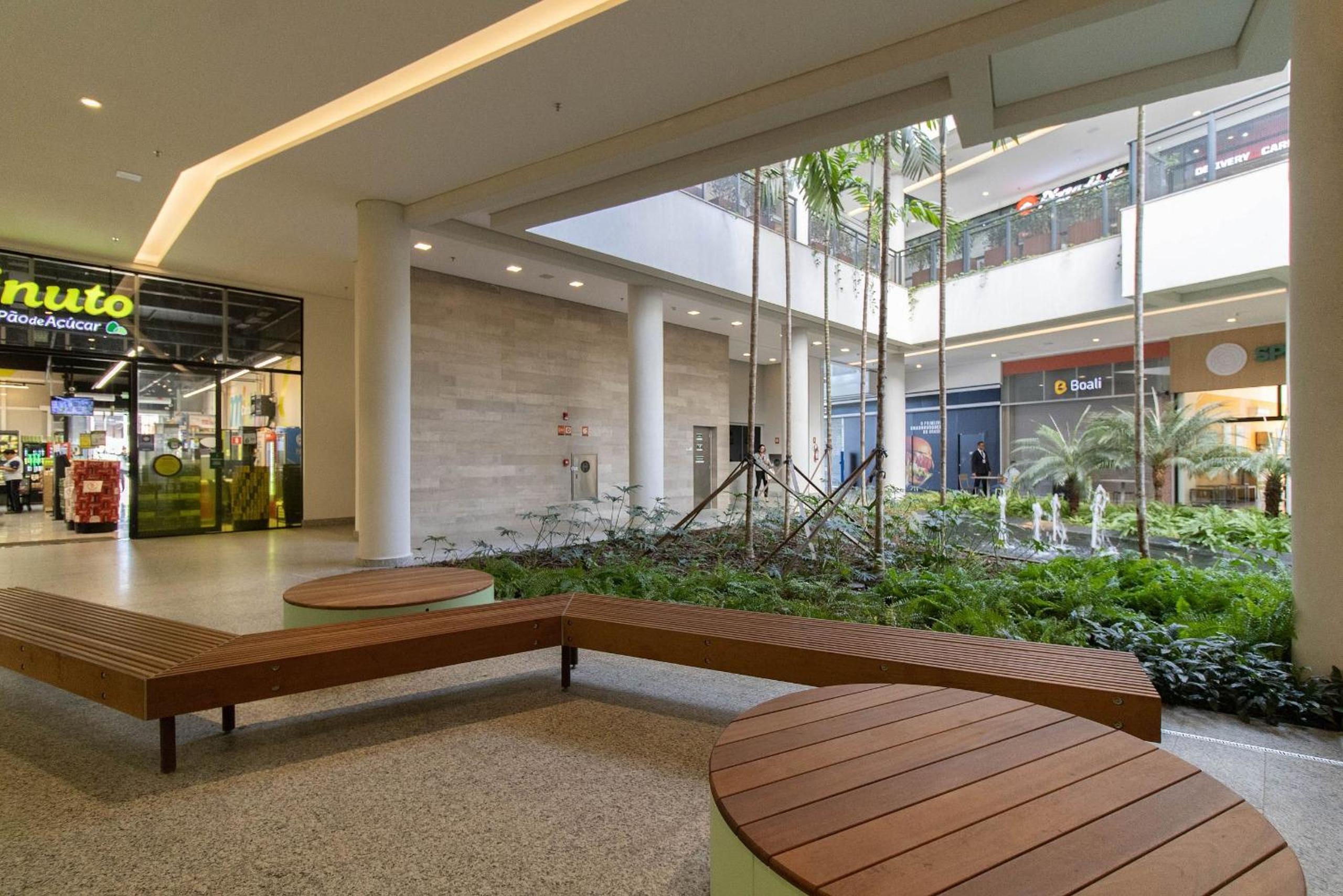 Apartamento super completo no Helbor Patteo Bosque Maia, com vaga de estacionamento, mercado 24h ao lado e a 11km do Aeroporto Internacional de Guarulhos