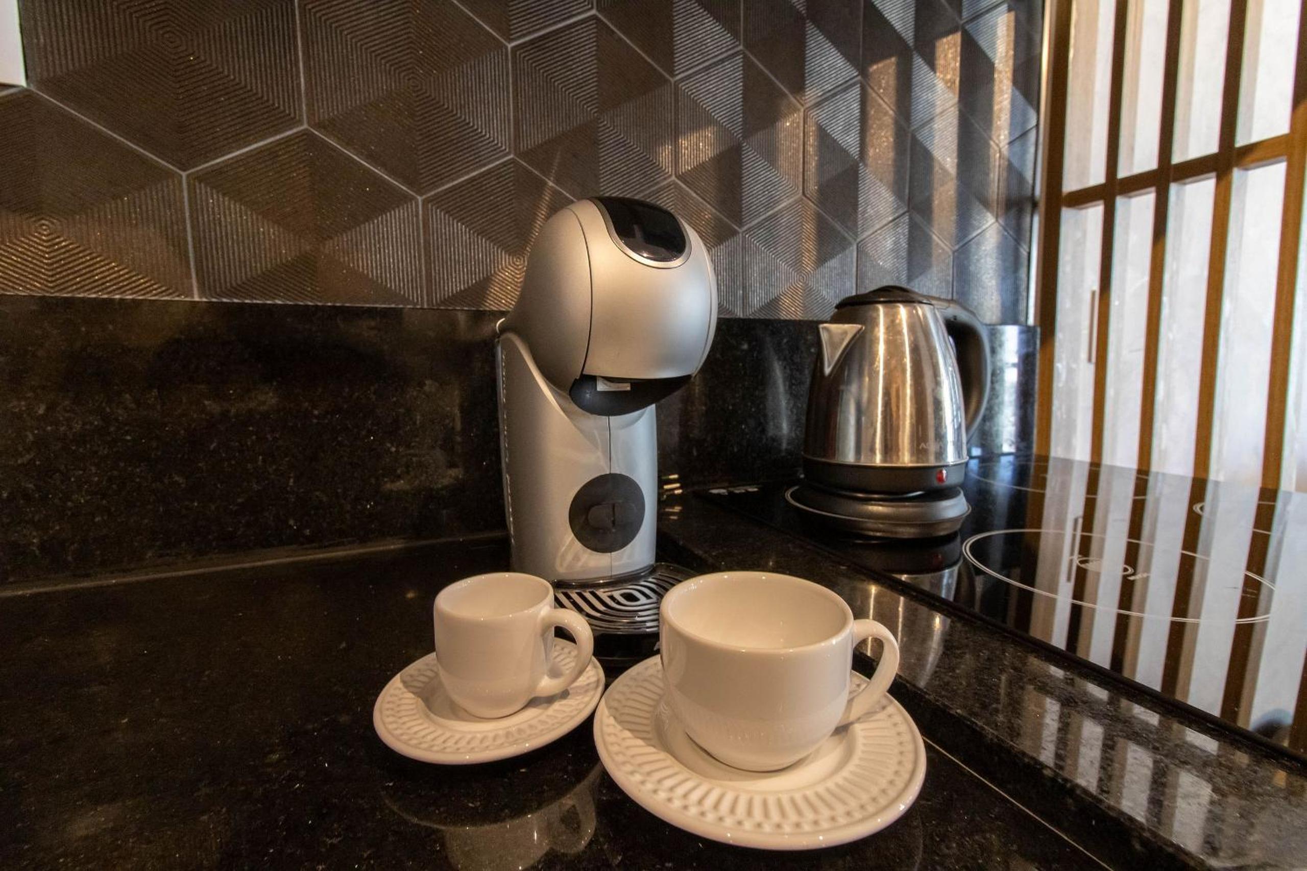 Apartamento super completo no Helbor Patteo Bosque Maia, com vaga de estacionamento, mercado 24h ao lado e a 11km do Aeroporto Internacional de Guarulhos