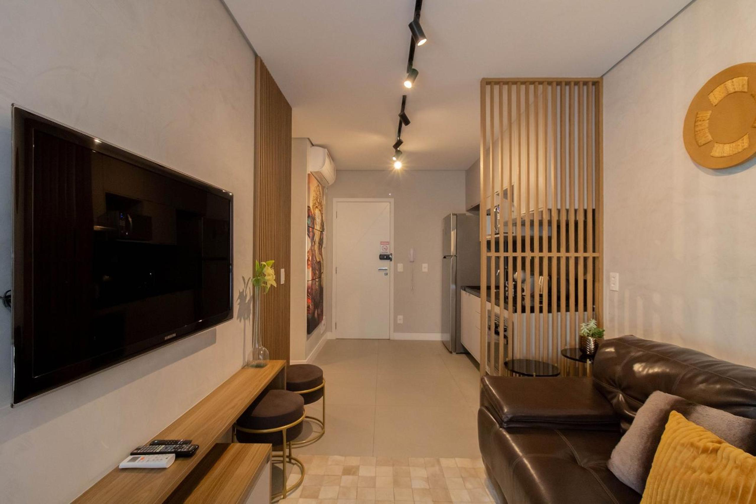 Apartamento super completo no Helbor Patteo Bosque Maia, com vaga de estacionamento, mercado 24h ao lado e a 11km do Aeroporto Internacional de Guarulhos