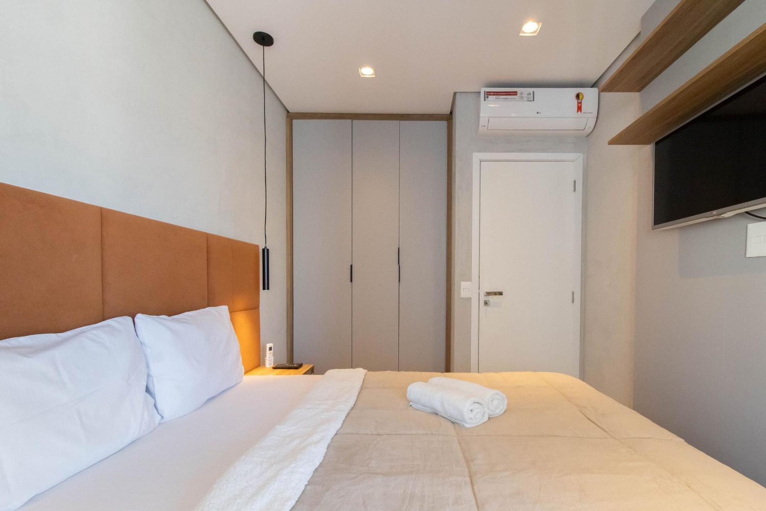 Apartamento super completo no Helbor Patteo Bosque Maia, com vaga de estacionamento, mercado 24h ao lado e a 11km do Aeroporto Internacional de Guarulhos