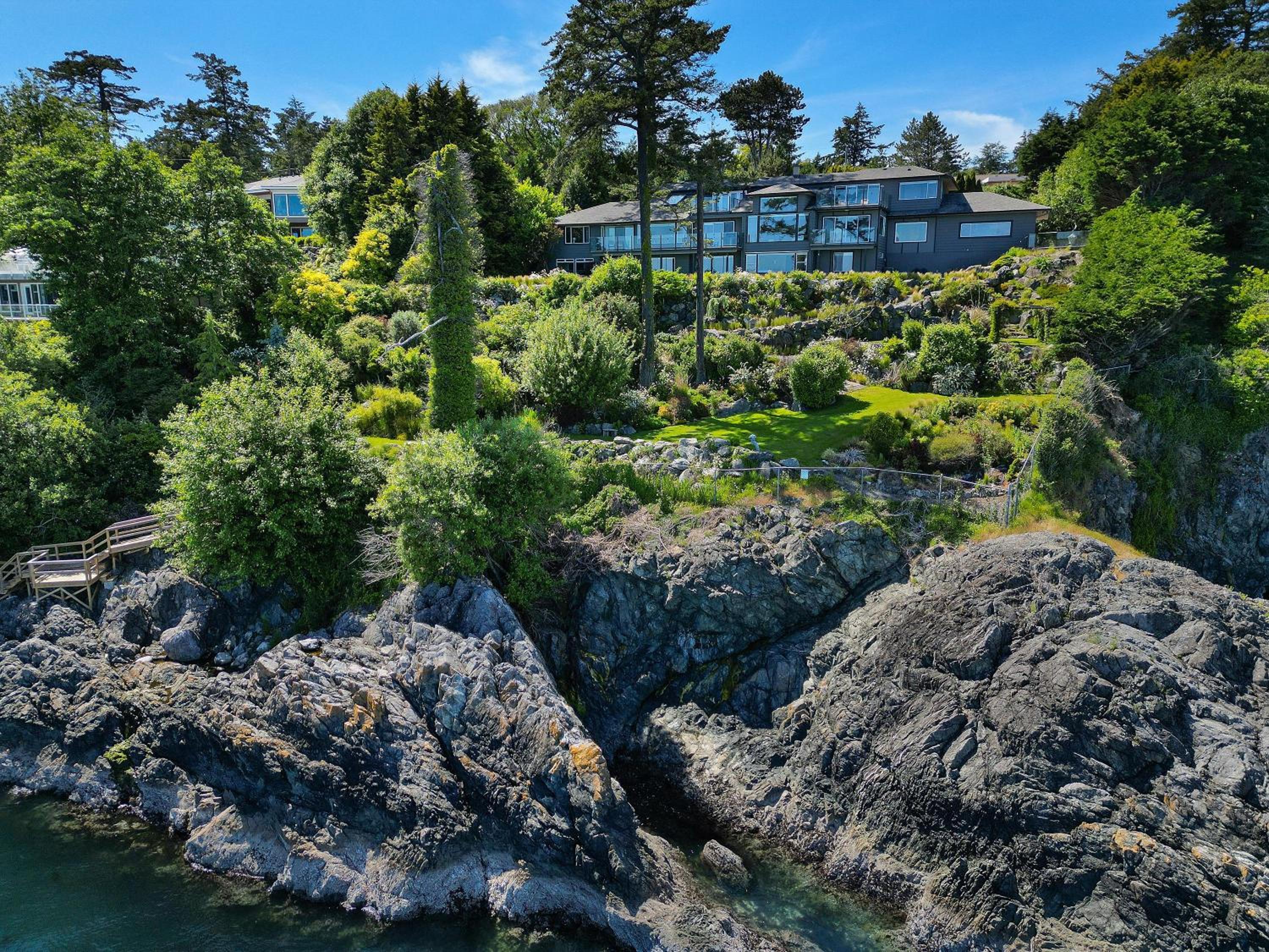 Oceanfront Oasis