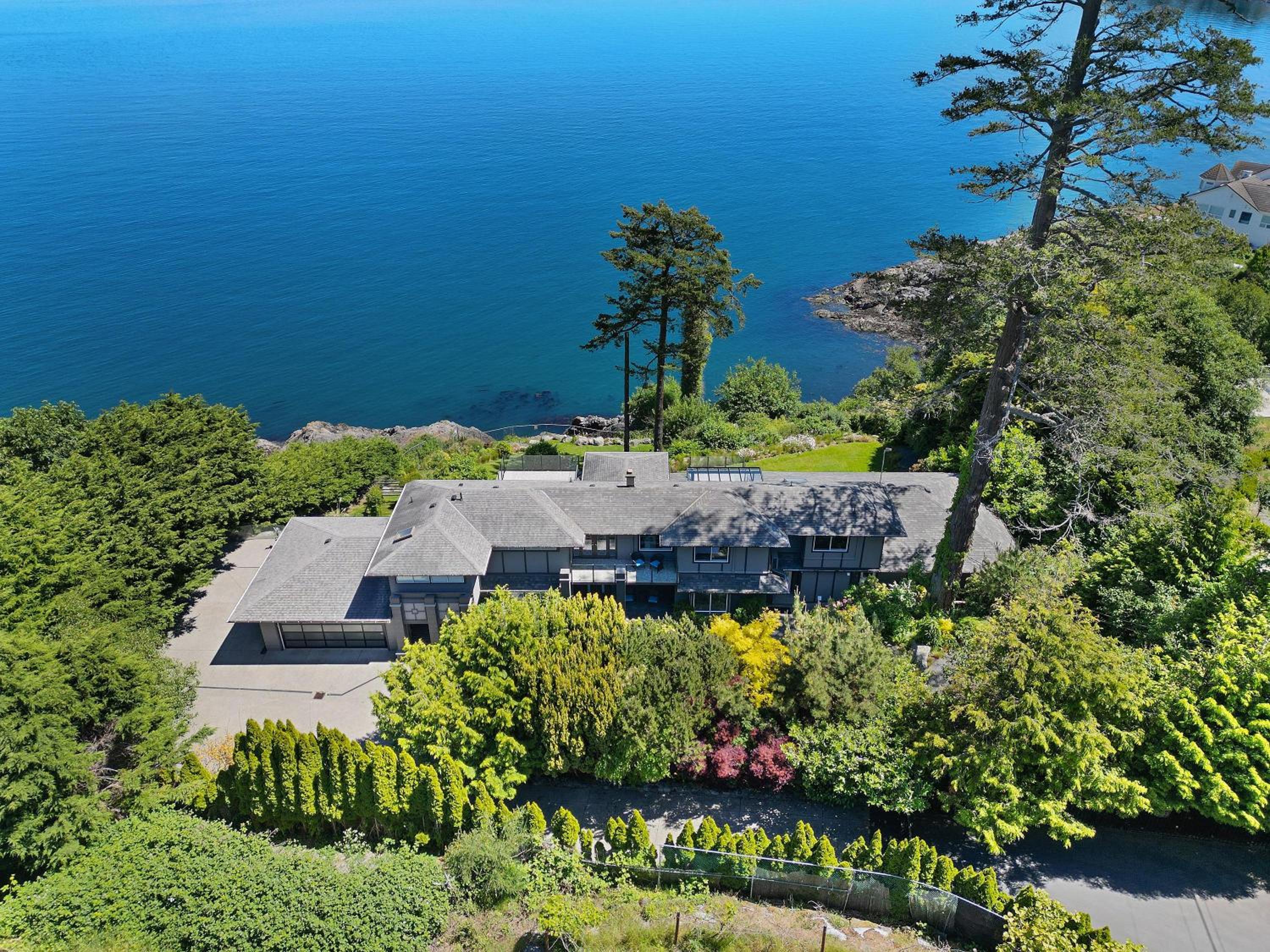 Oceanfront Oasis
