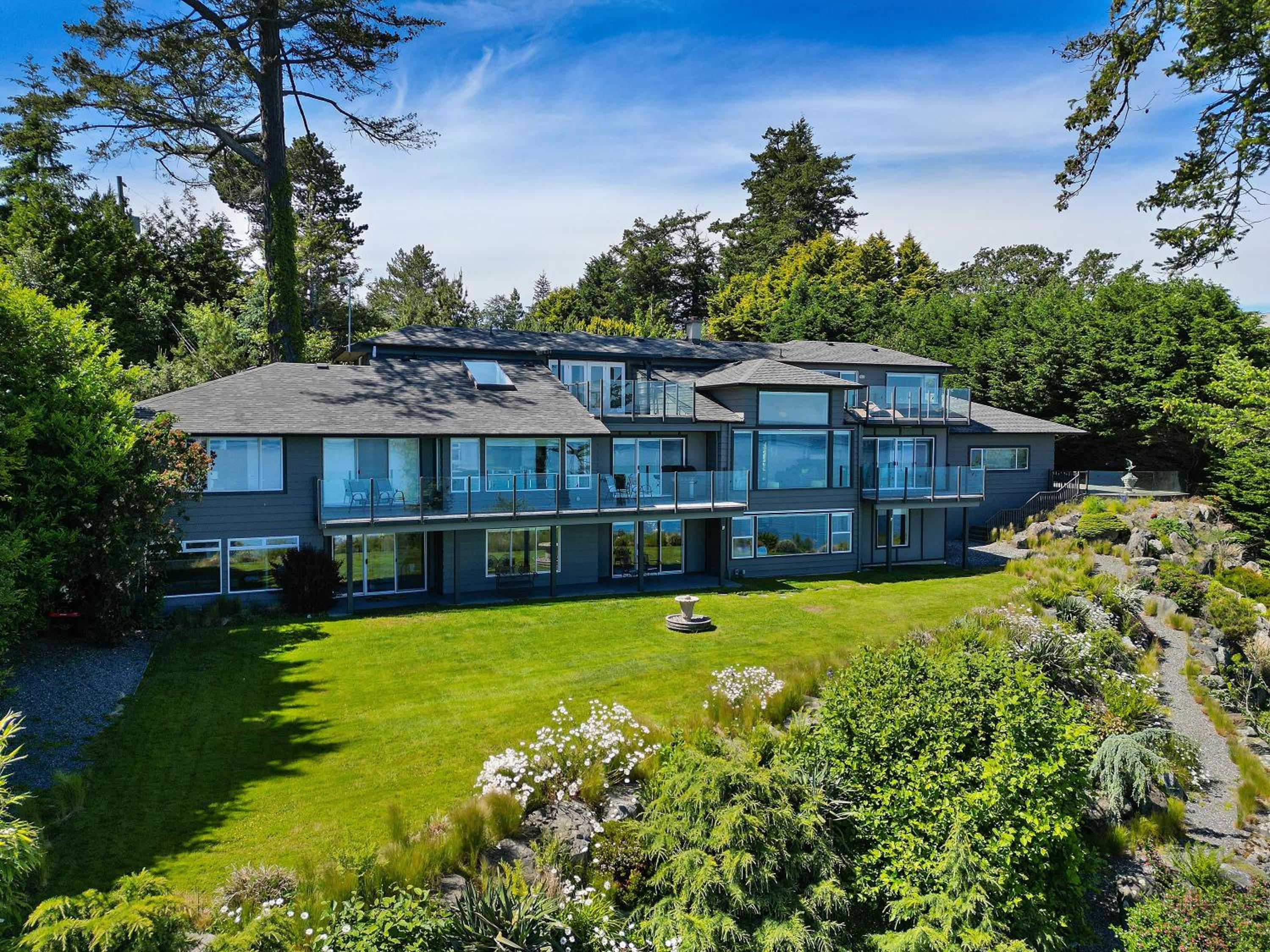 Oceanfront Oasis