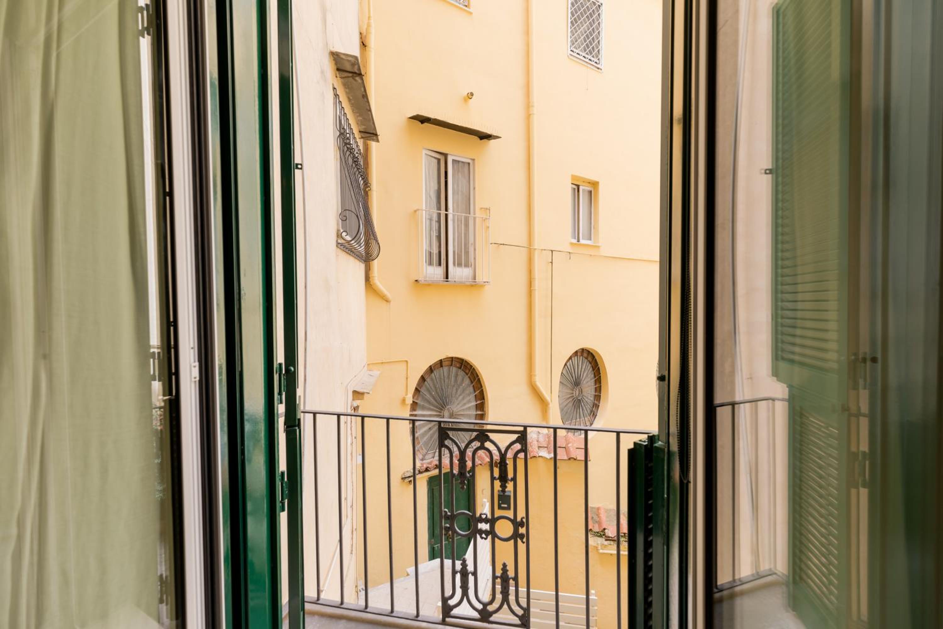 Hotel SPAZIO CMM- Sant'Arpino - Image 1