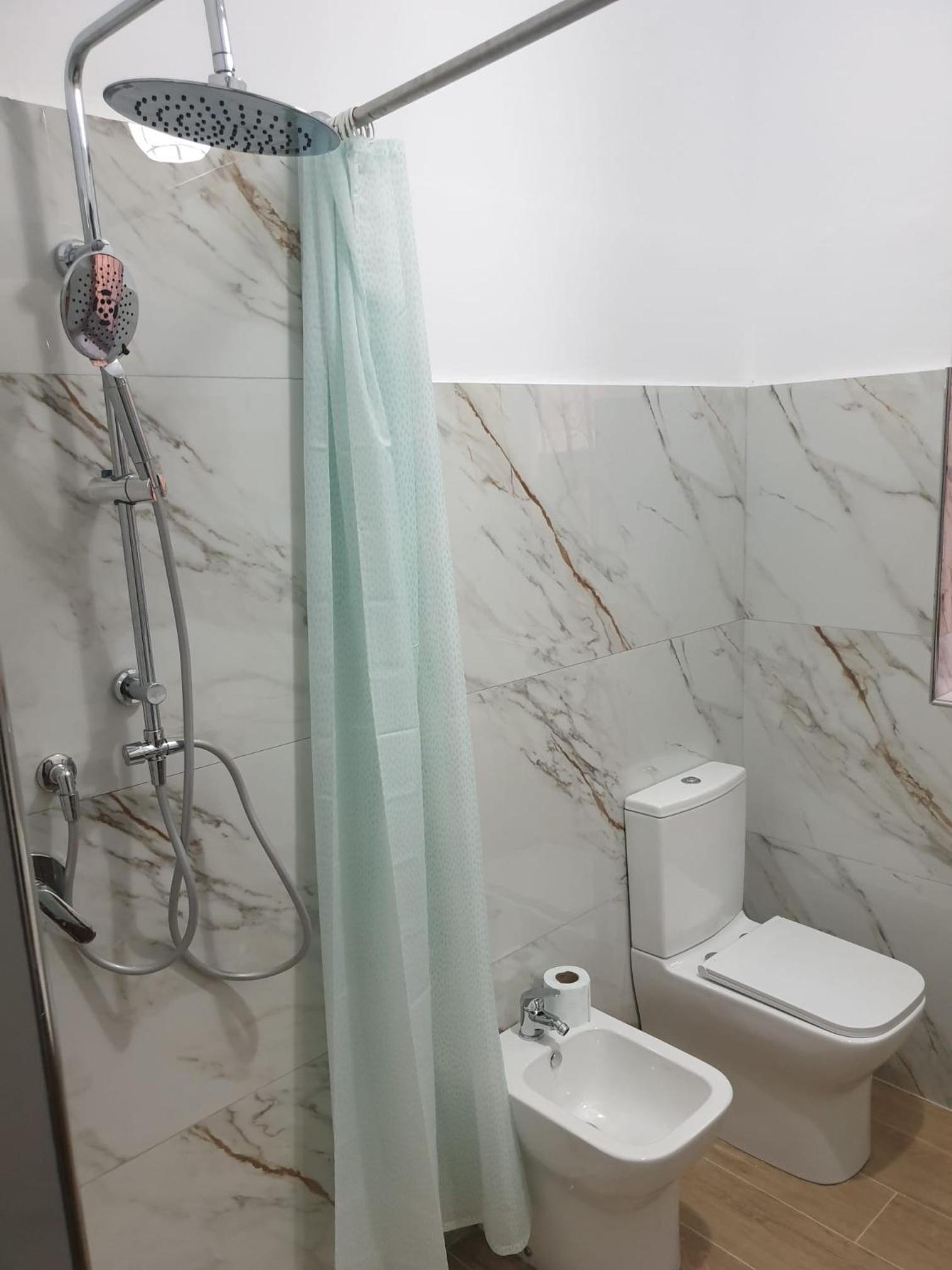 Centre Vlore Guest House