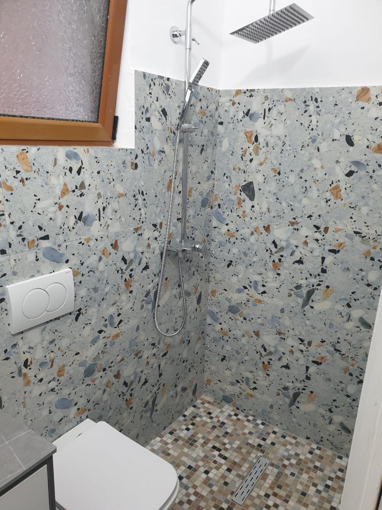 Centre Vlore Guest House